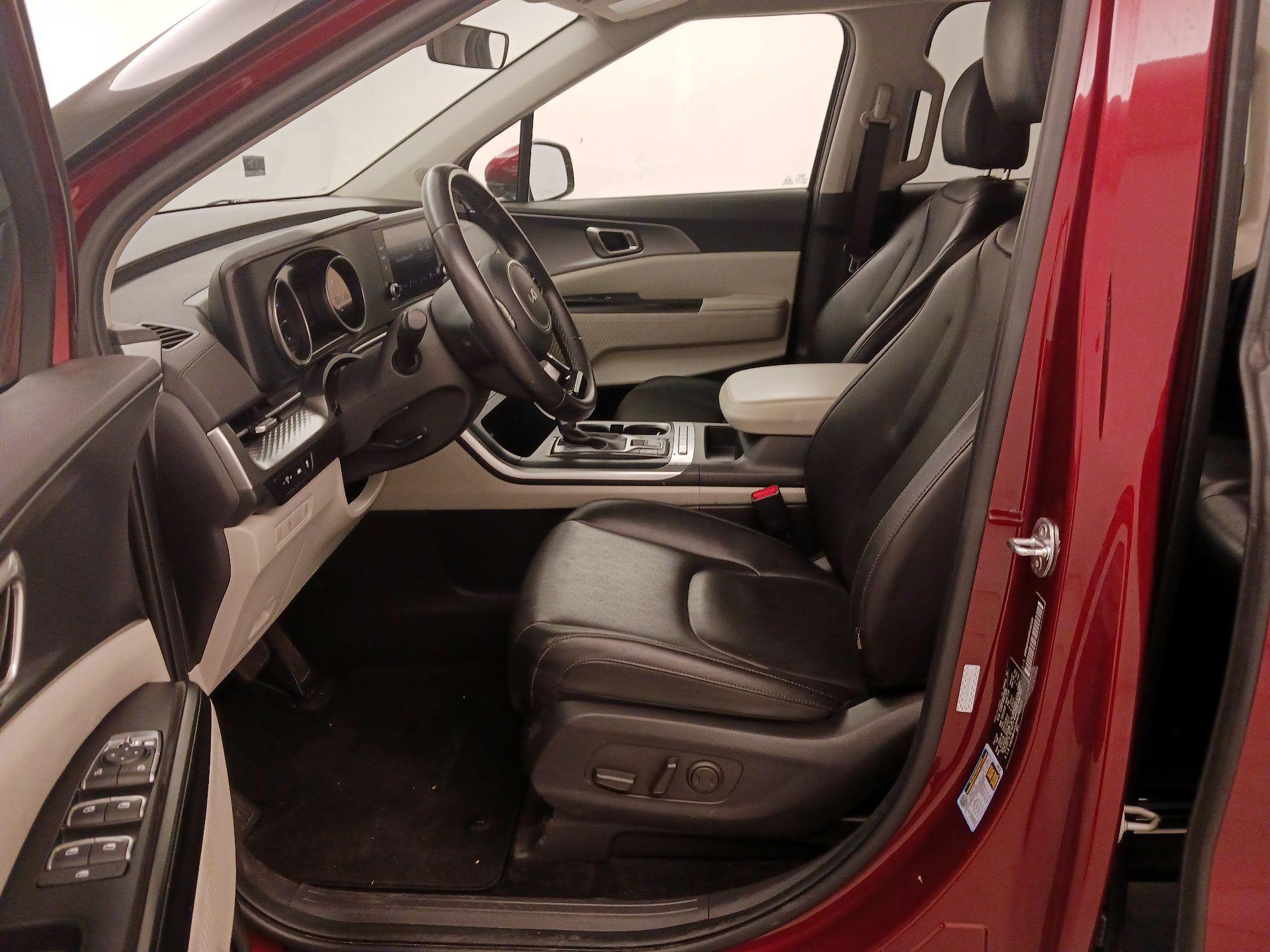 Thumbnail: 2024 Kia Carnival - 11