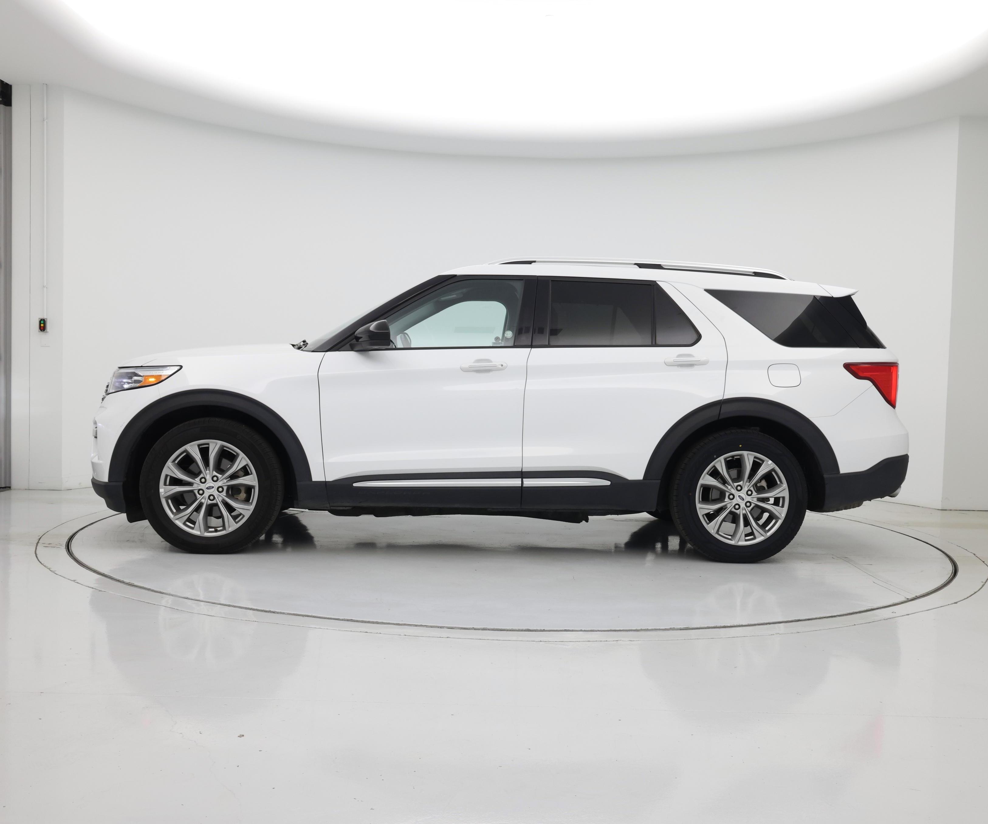 Thumbnail: 2024 Ford Explorer - 3