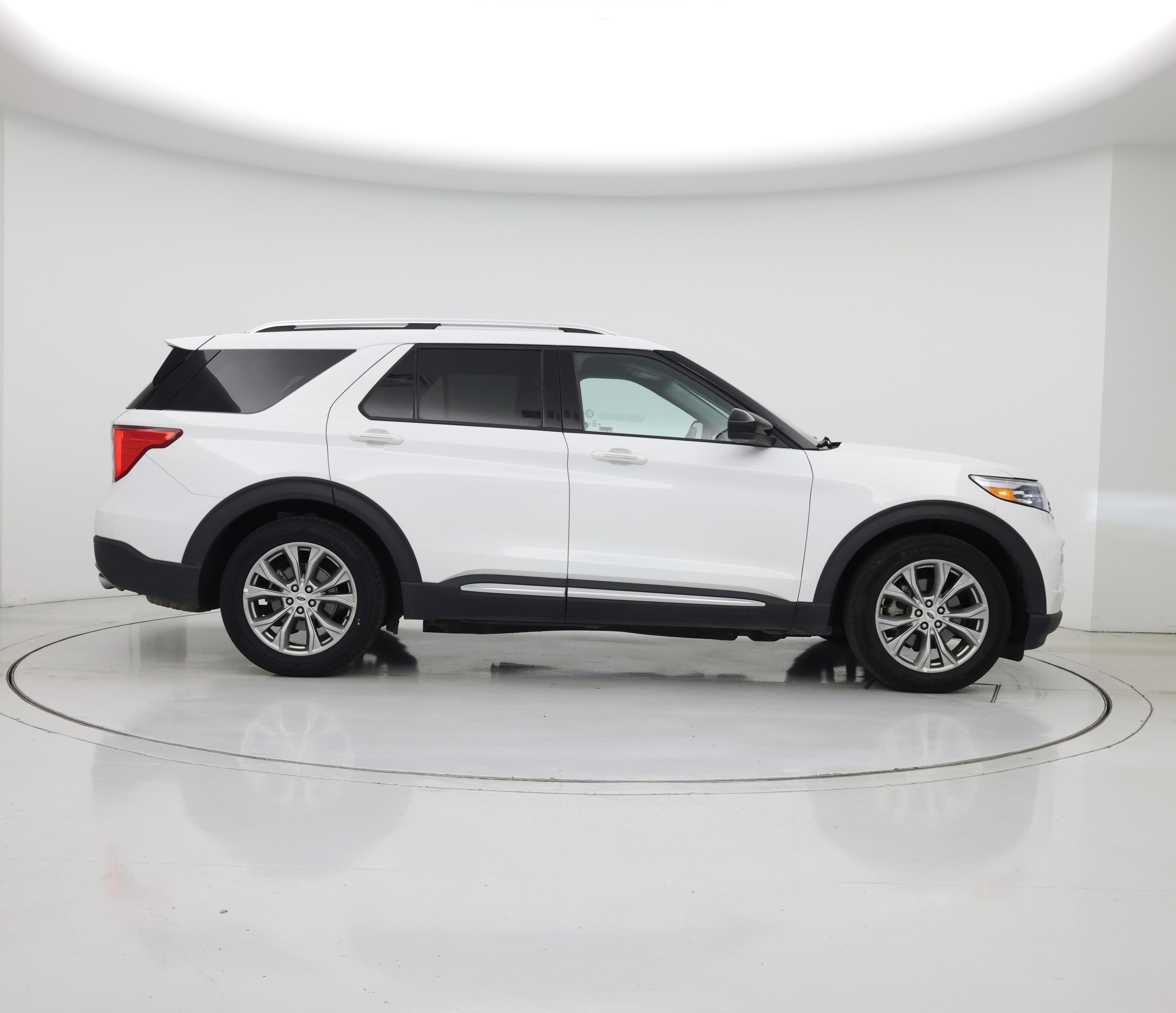 Thumbnail: 2024 Ford Explorer - 7