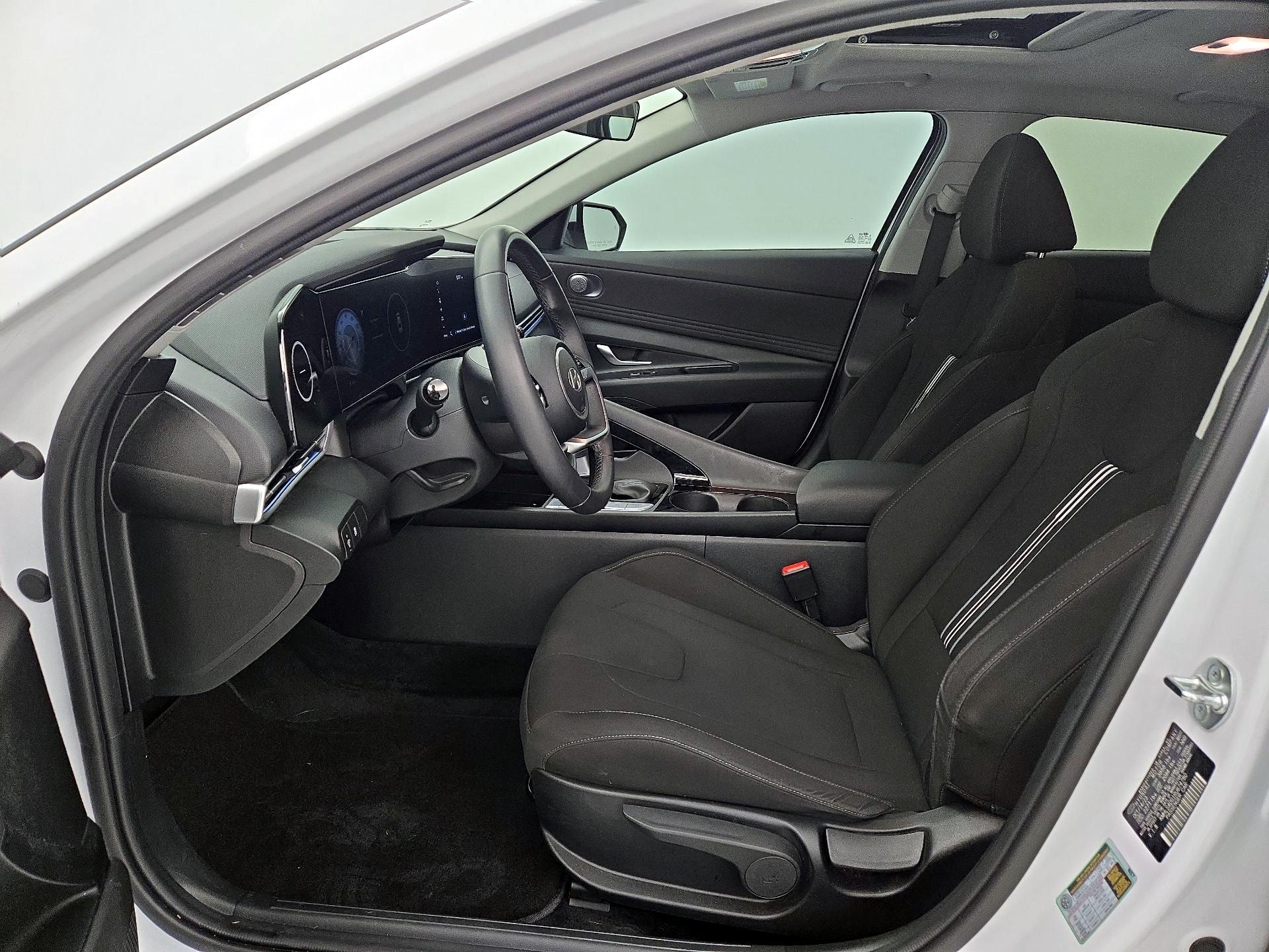 Thumbnail: 2024 Hyundai Elantra - 11