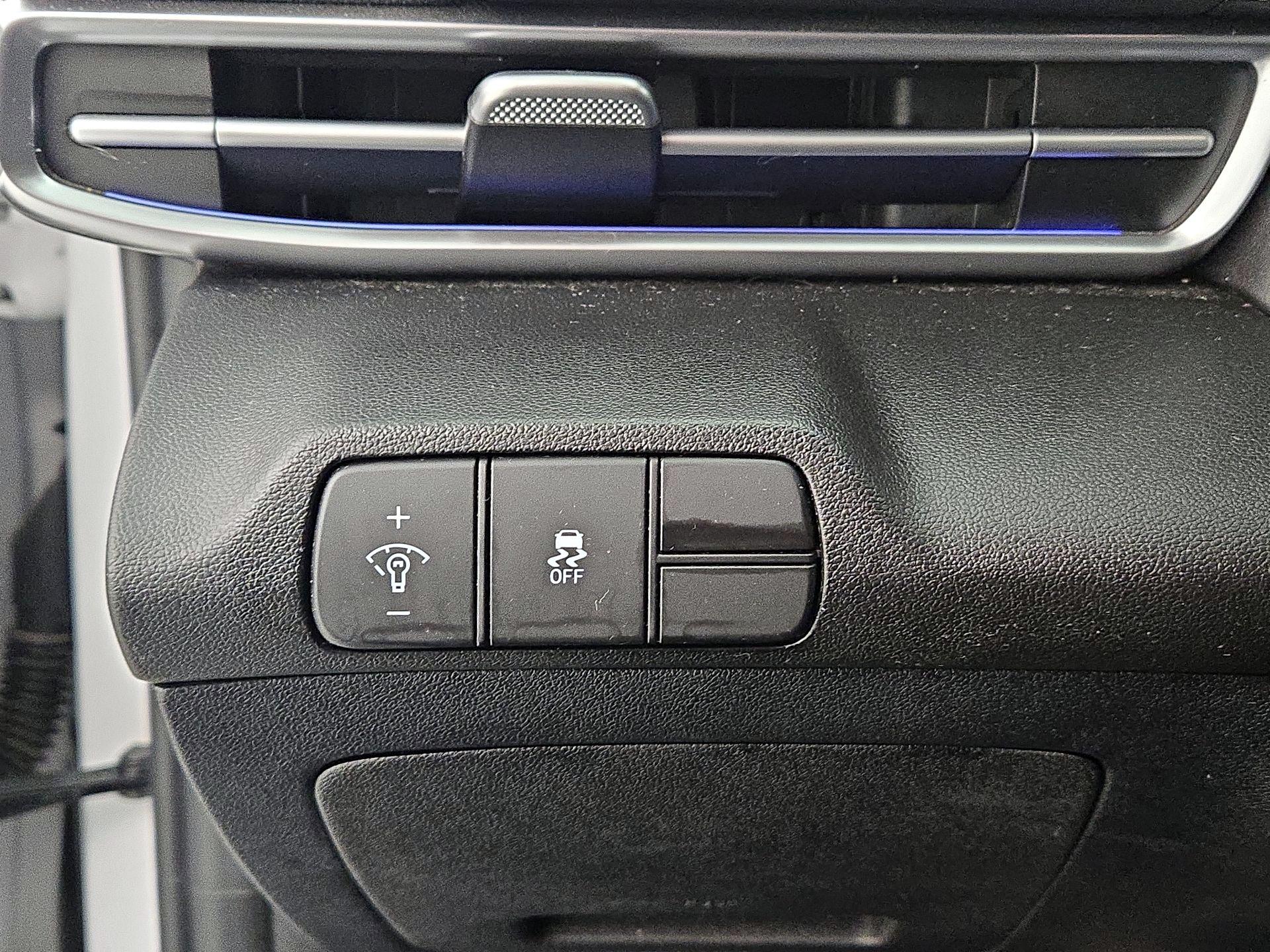 Thumbnail: 2024 Hyundai Elantra - 13