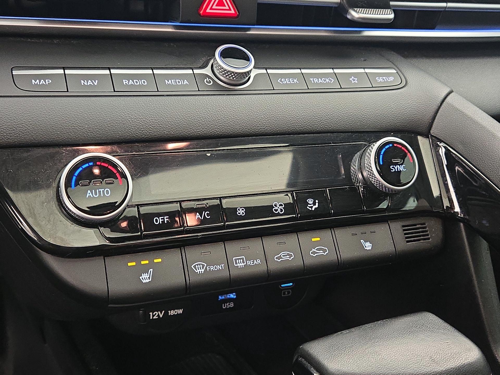 Thumbnail: 2024 Hyundai Elantra - 17