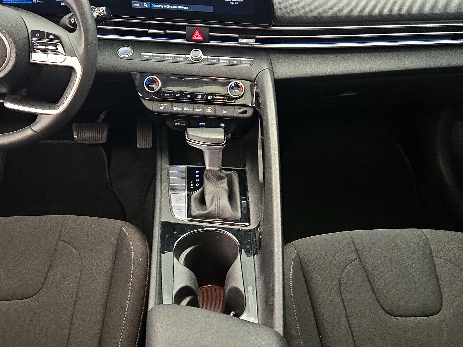 Thumbnail: 2024 Hyundai Elantra - 18