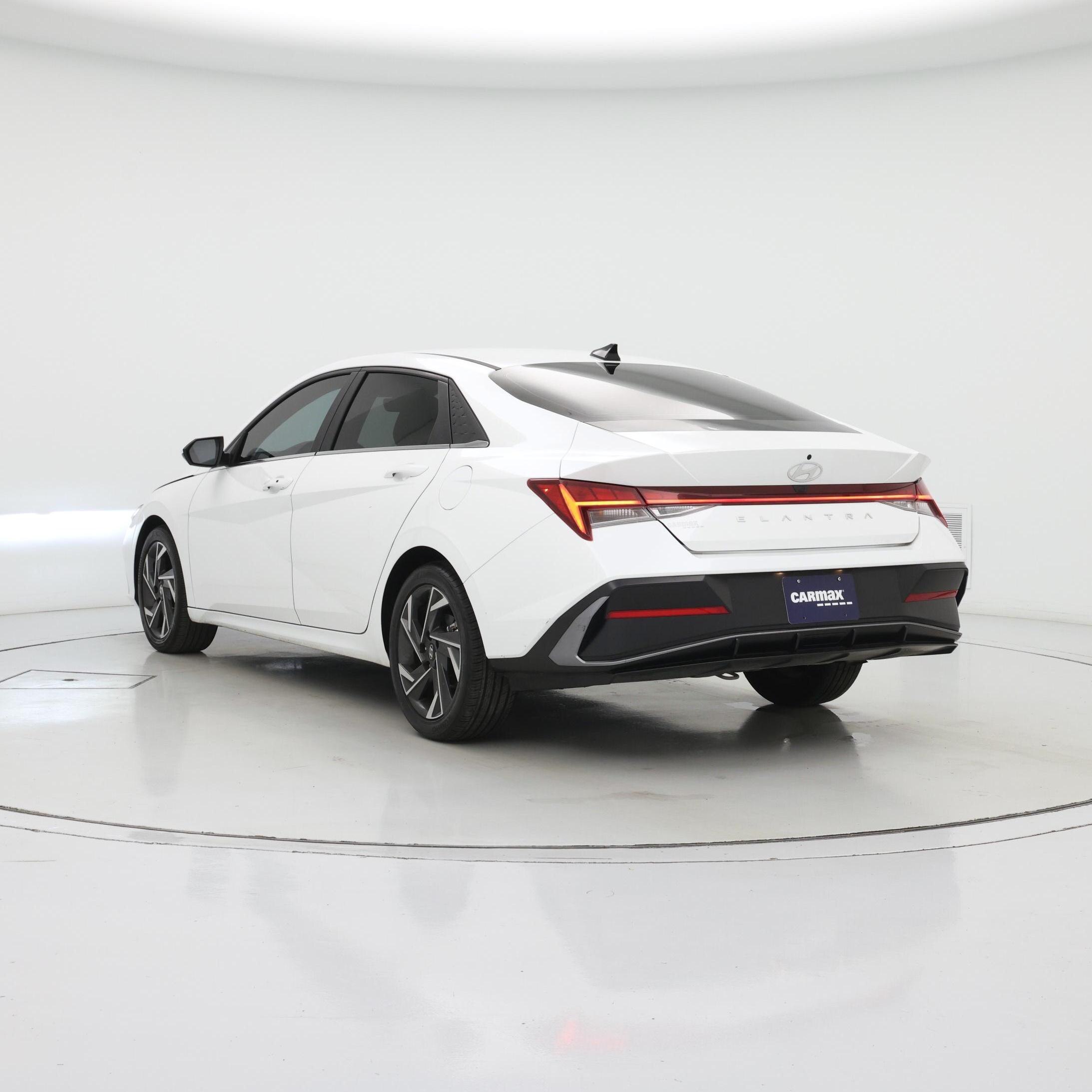 Thumbnail: 2024 Hyundai Elantra - 2