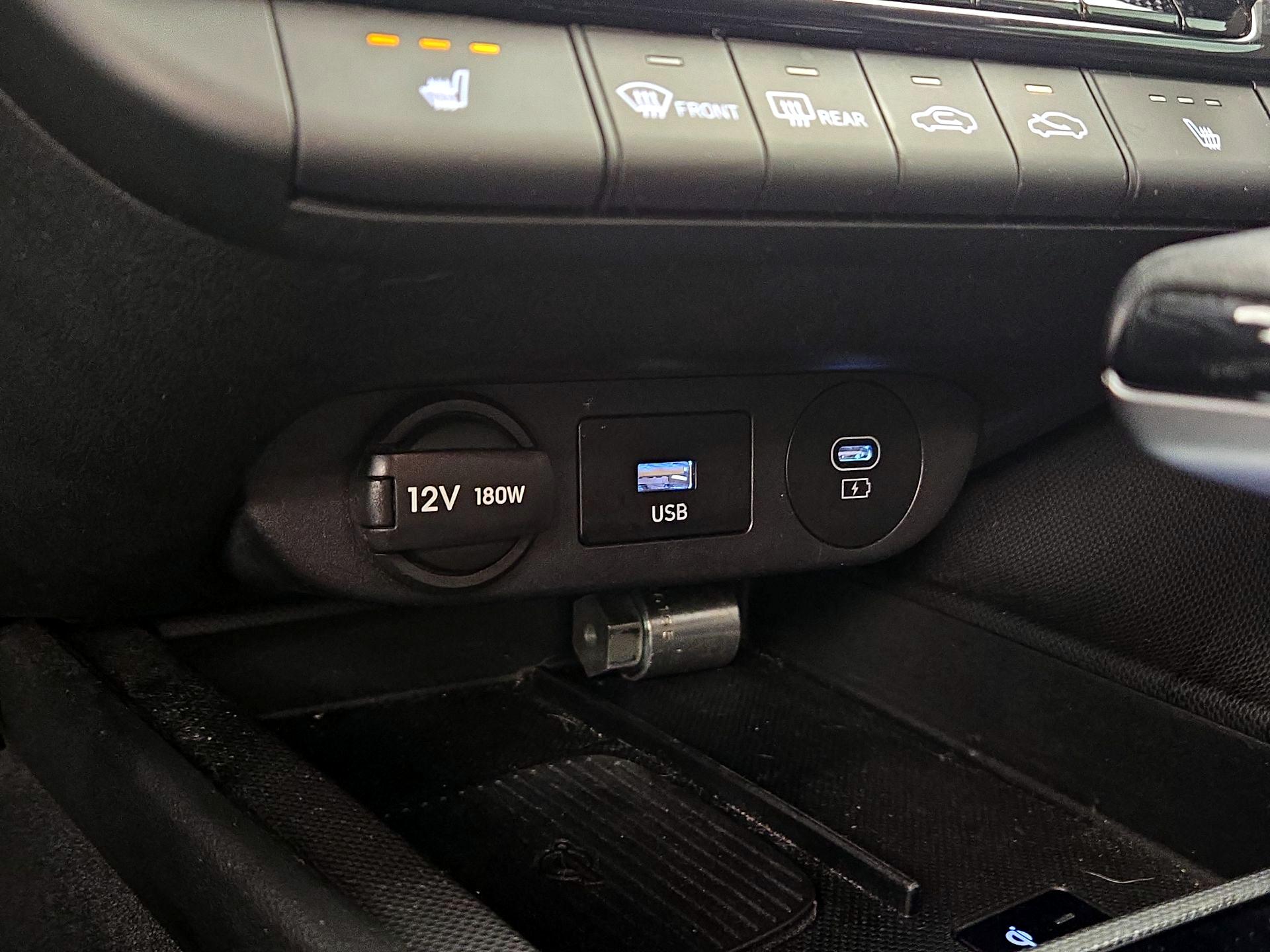 Thumbnail: 2024 Hyundai Elantra - 19