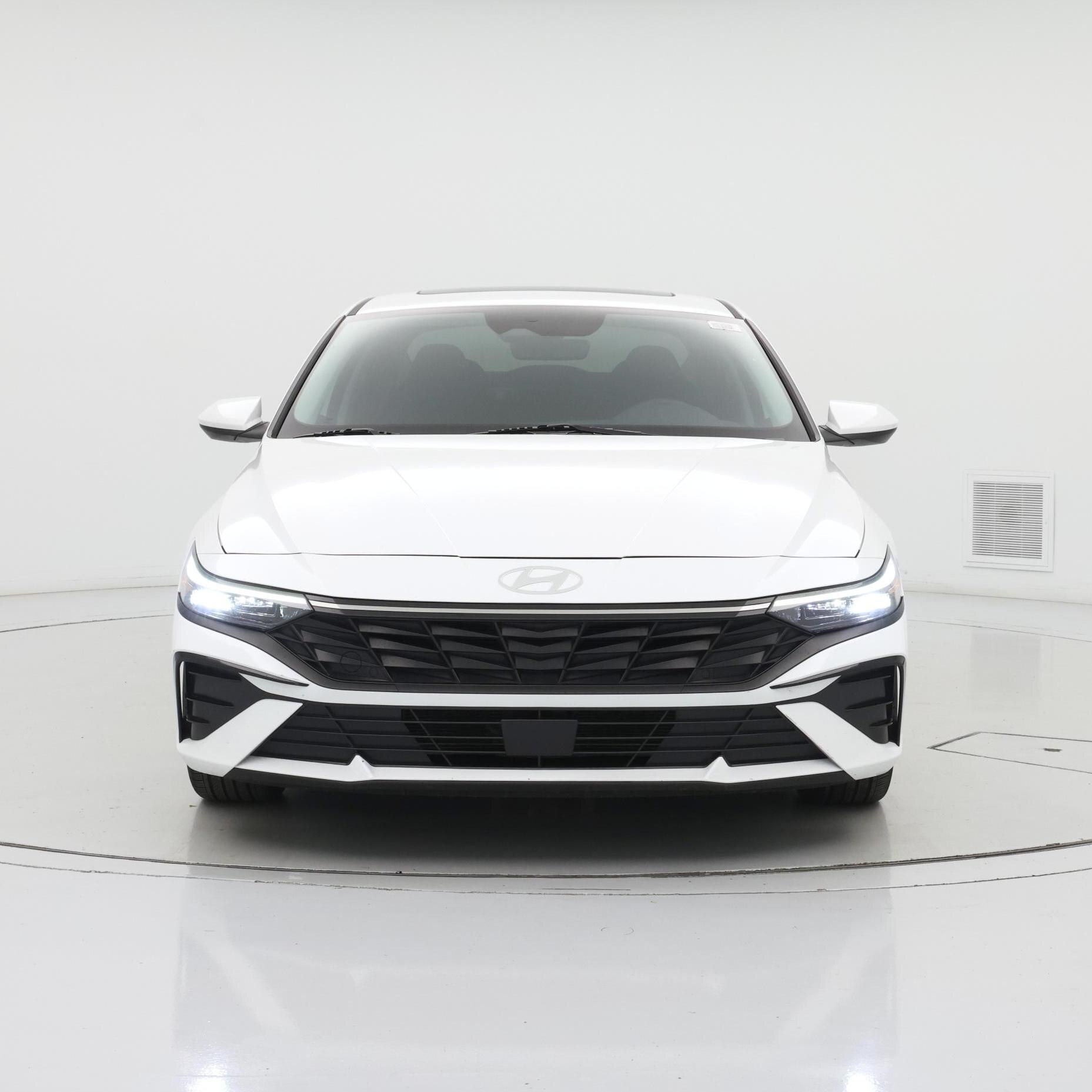 Thumbnail: 2024 Hyundai Elantra - 5