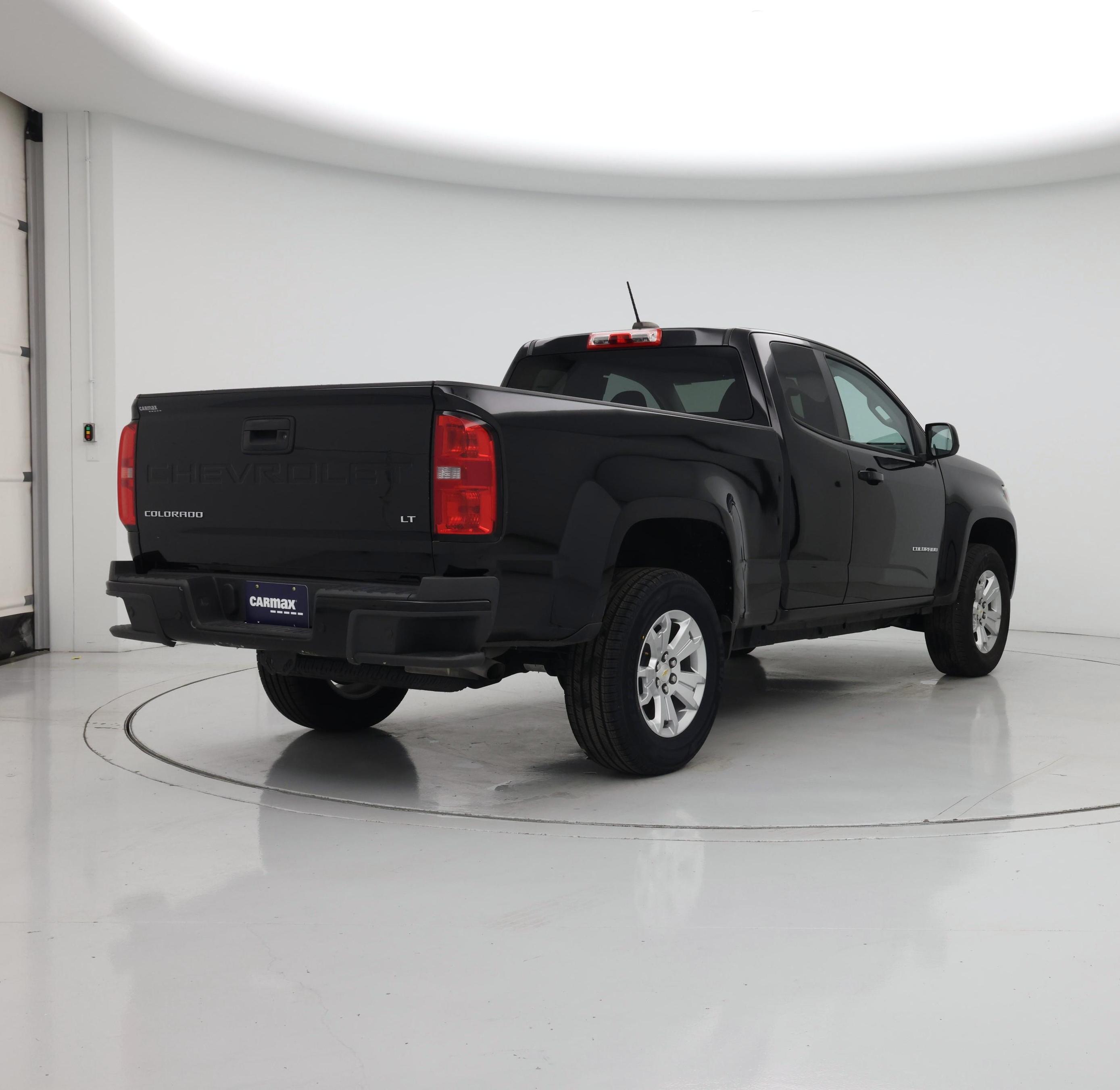 Thumbnail: 2022 Chevrolet Colorado - 8