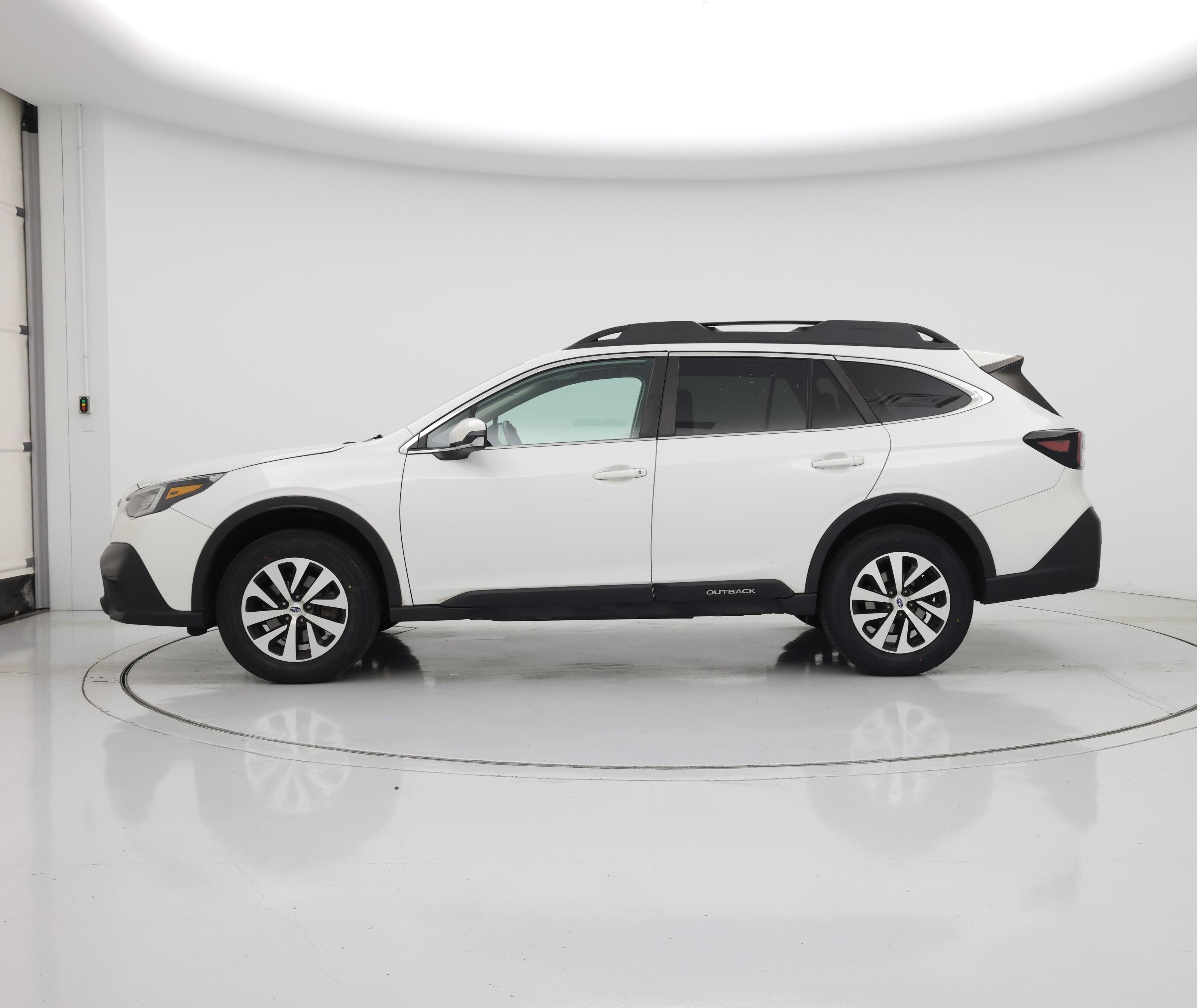 Thumbnail: 2022 Subaru Outback - 3