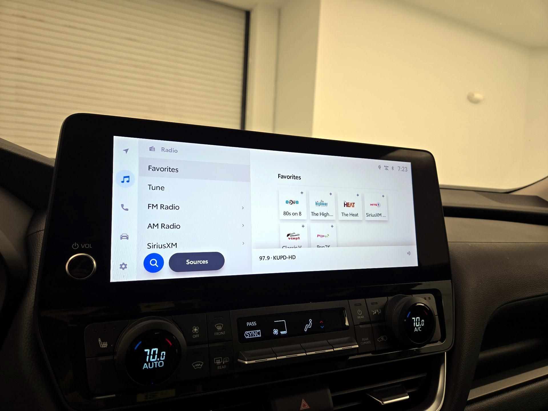 Thumbnail: 2025 Toyota Grand Highlander - 15