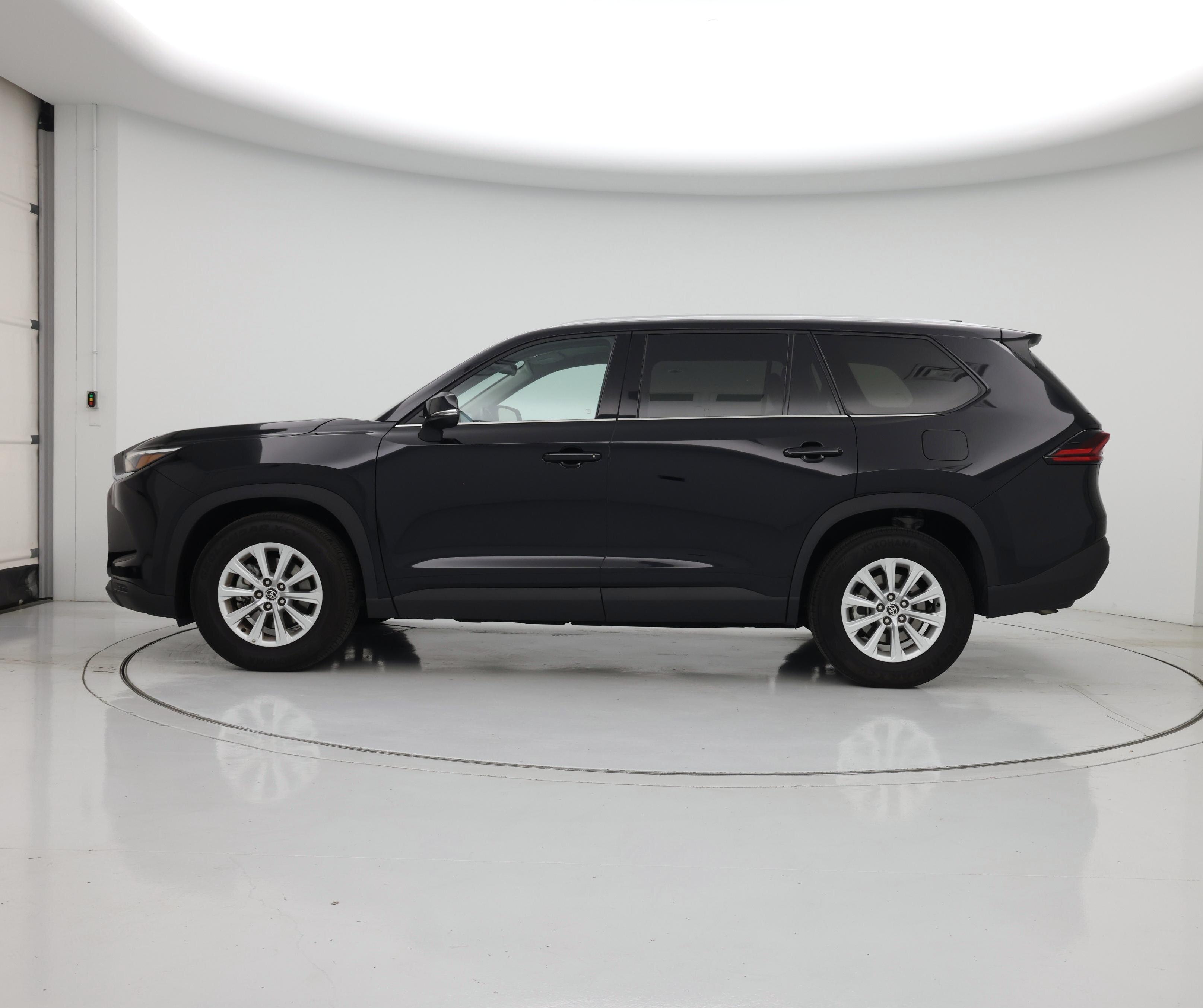 Thumbnail: 2025 Toyota Grand Highlander - 3