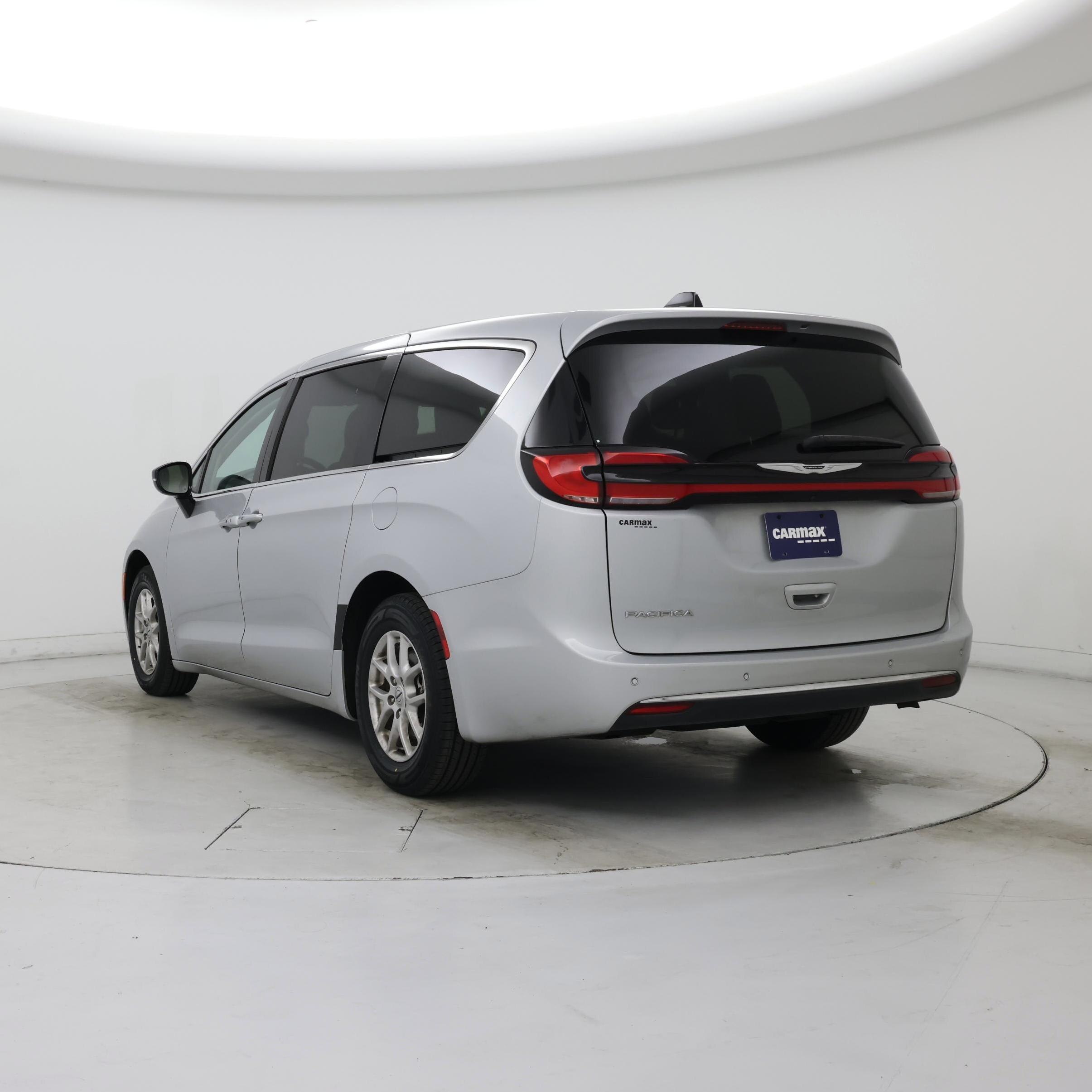 Thumbnail: 2024 Chrysler Pacifica - 2