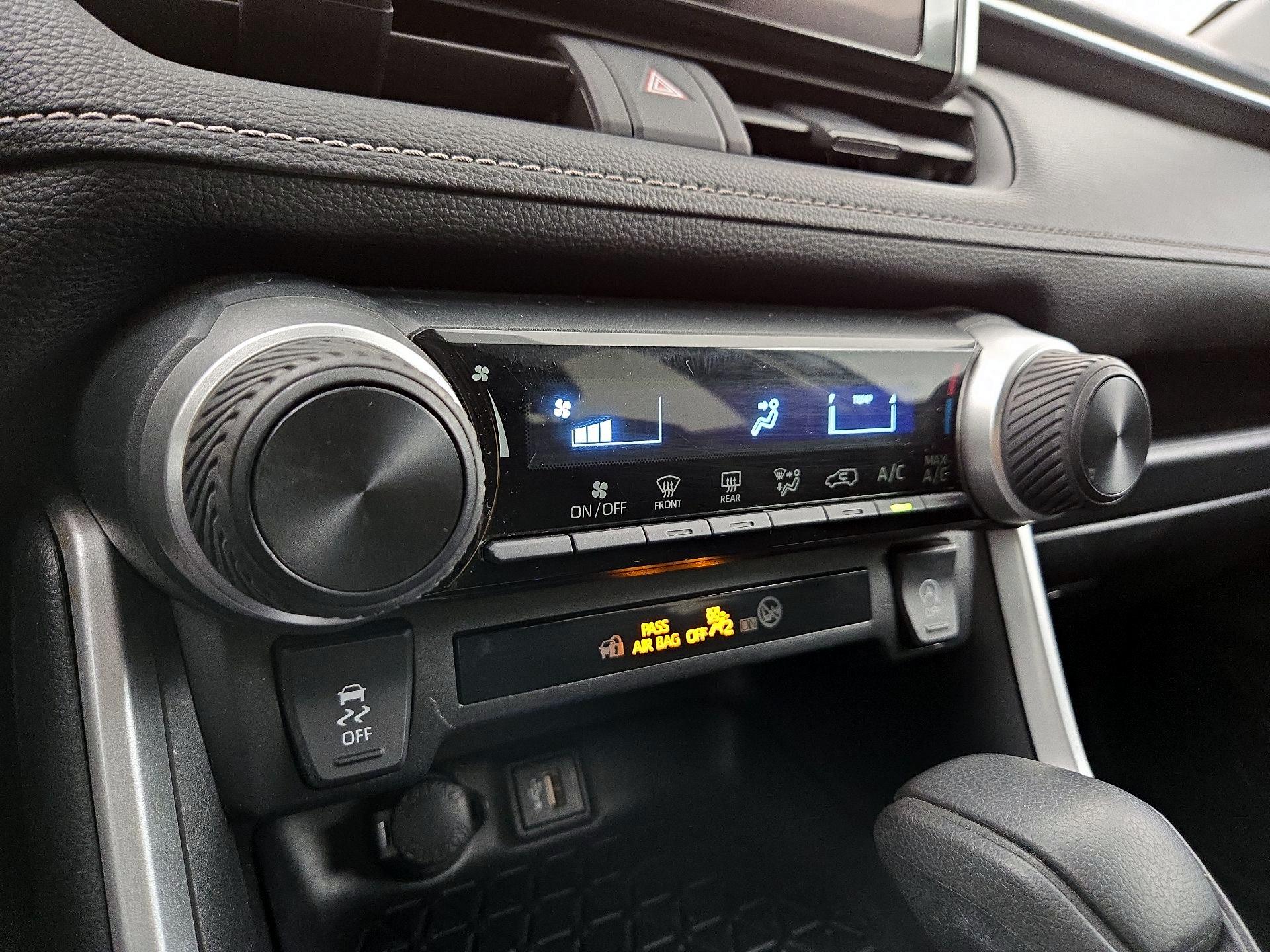 Thumbnail: 2024 Toyota RAV4 - 16