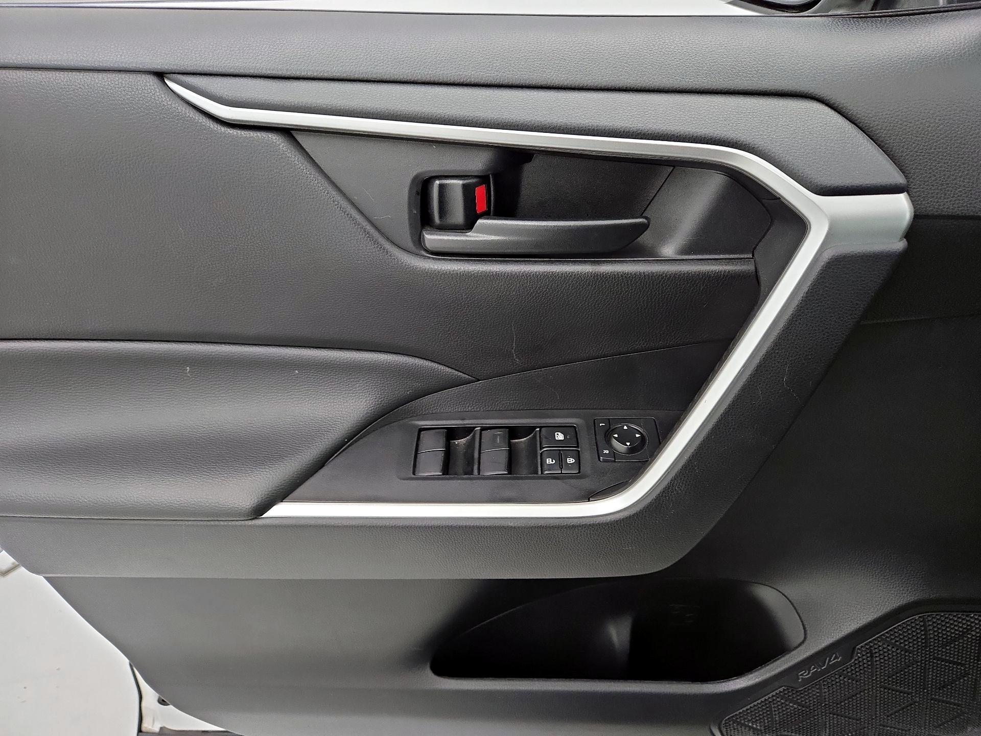 Thumbnail: 2024 Toyota RAV4 - 12