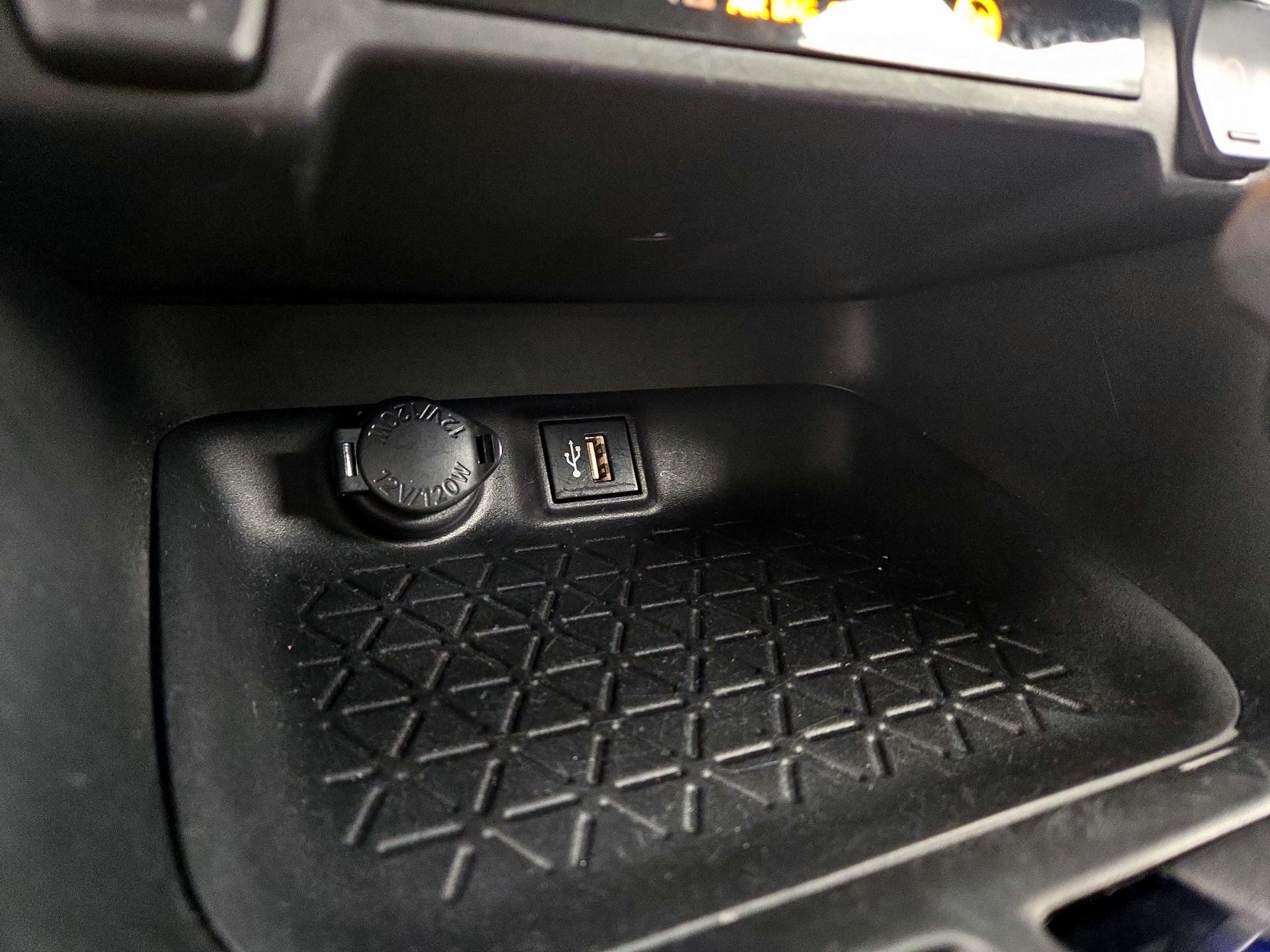 Thumbnail: 2024 Toyota RAV4 - 18