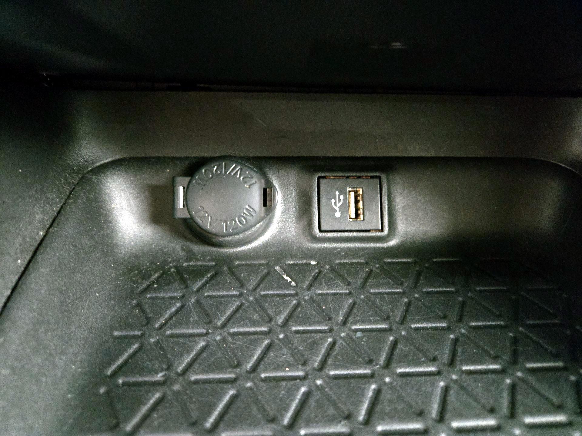 Thumbnail: 2024 Toyota RAV4 - 18