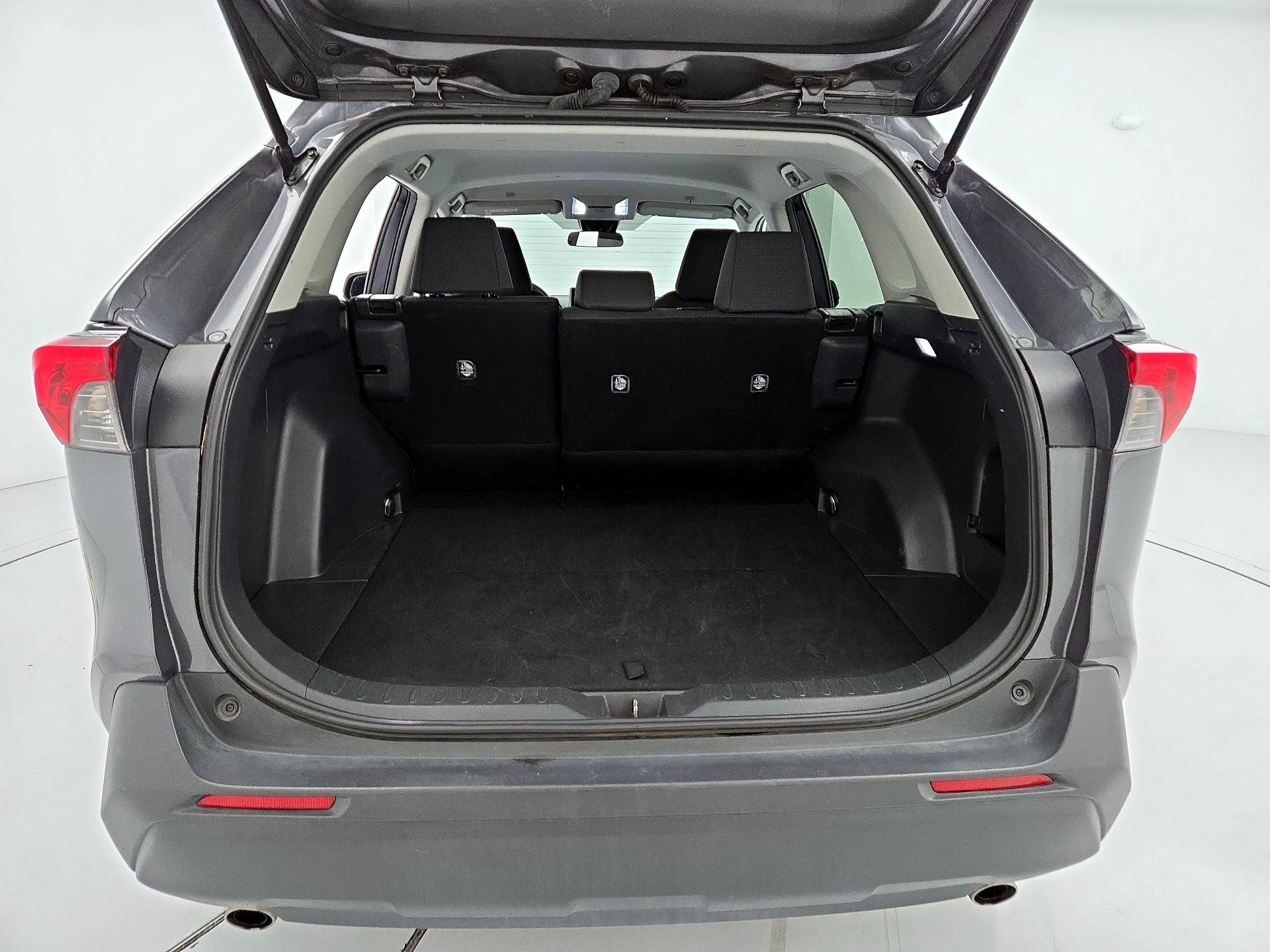 Thumbnail: 2024 Toyota RAV4 - 20