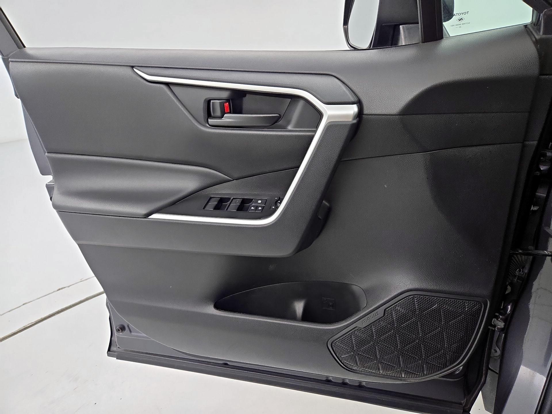 Thumbnail: 2024 Toyota RAV4 - 10