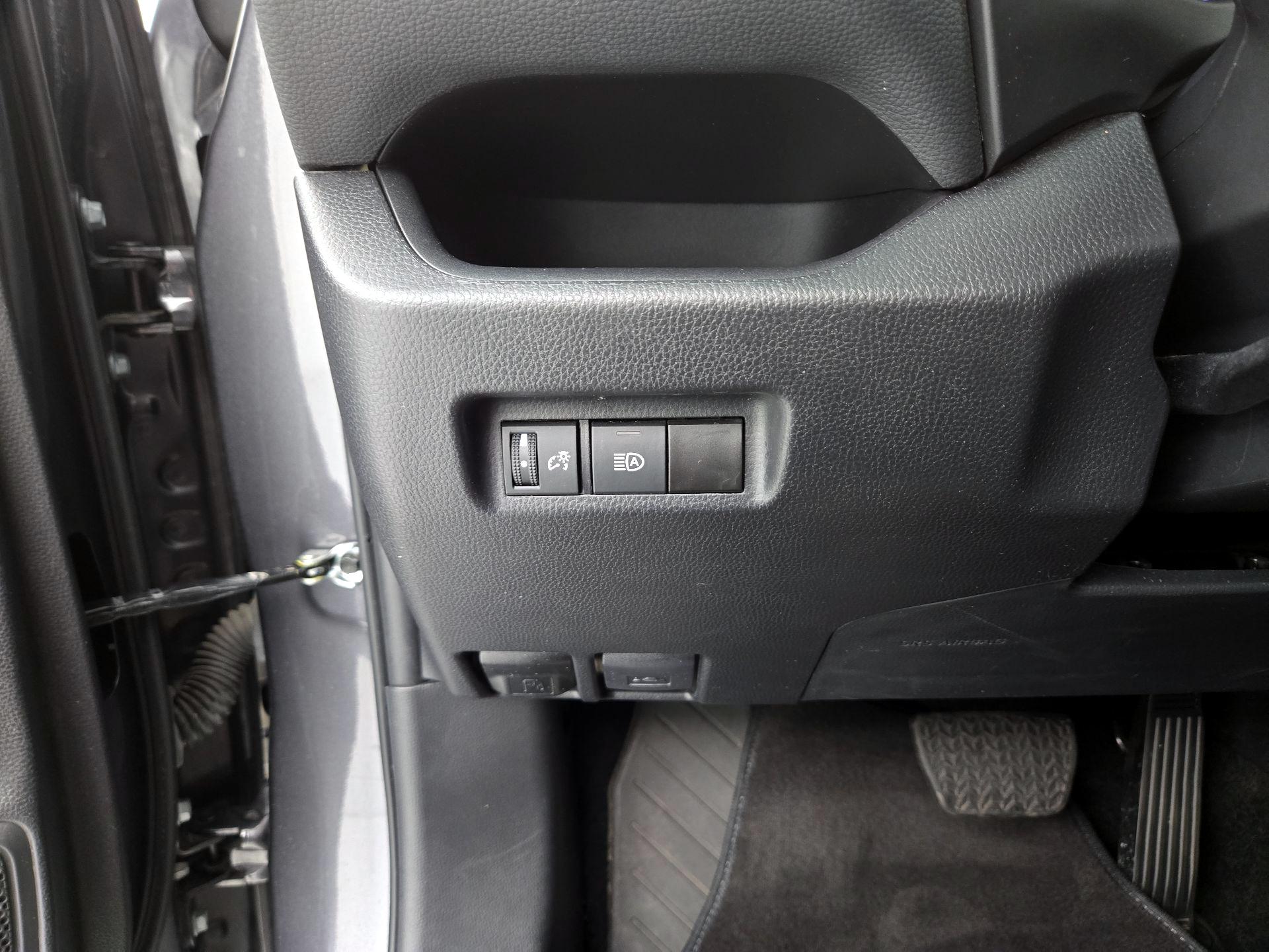 Thumbnail: 2024 Toyota RAV4 - 11