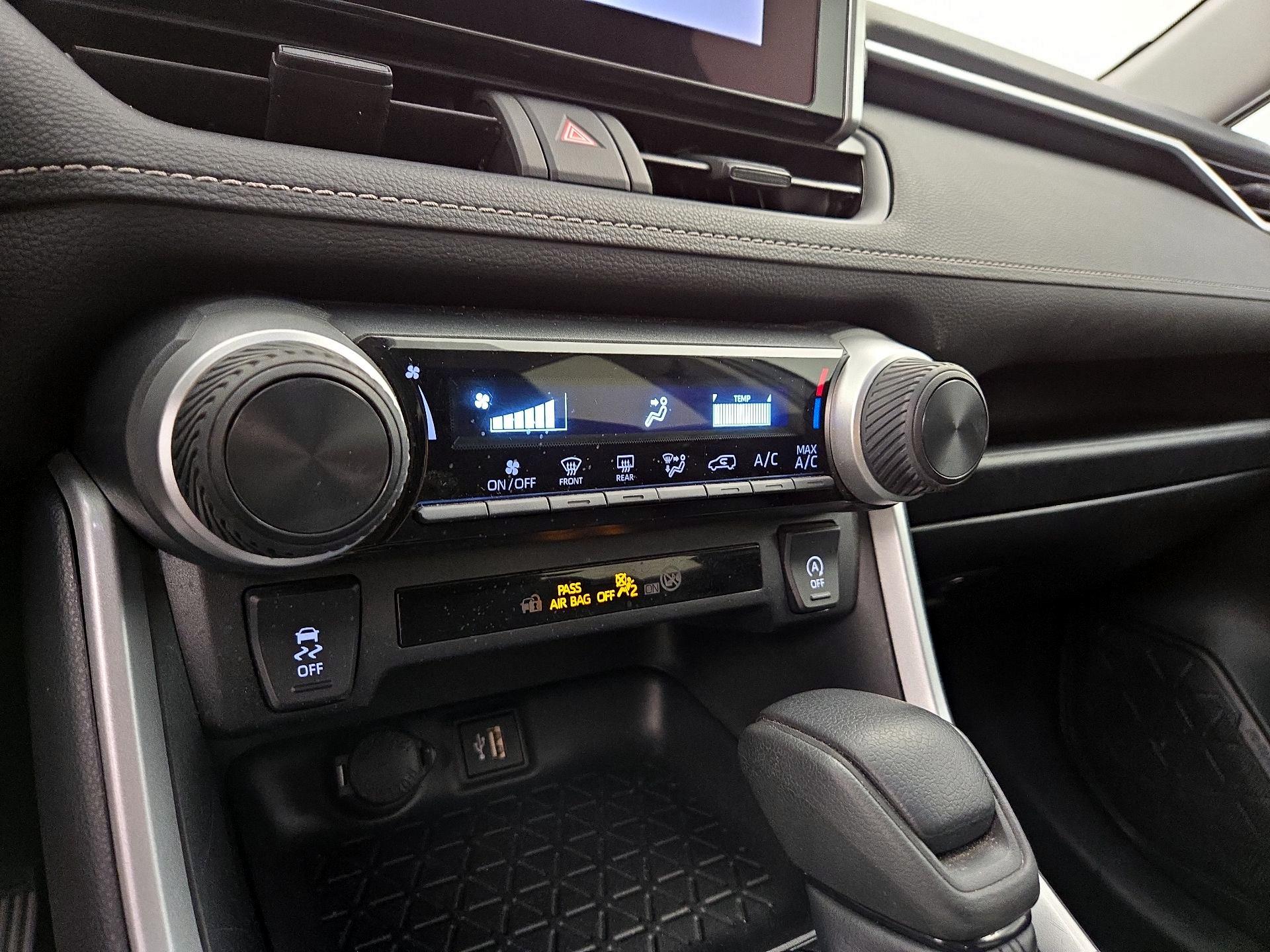 Thumbnail: 2024 Toyota RAV4 - 14