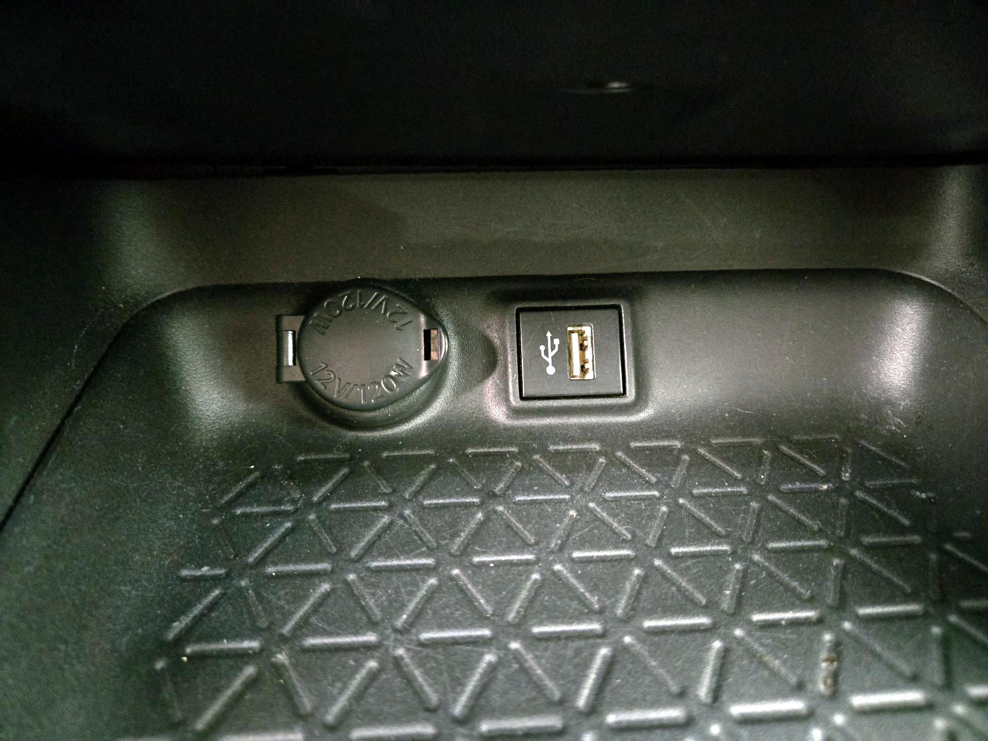 Thumbnail: 2024 Toyota RAV4 - 16