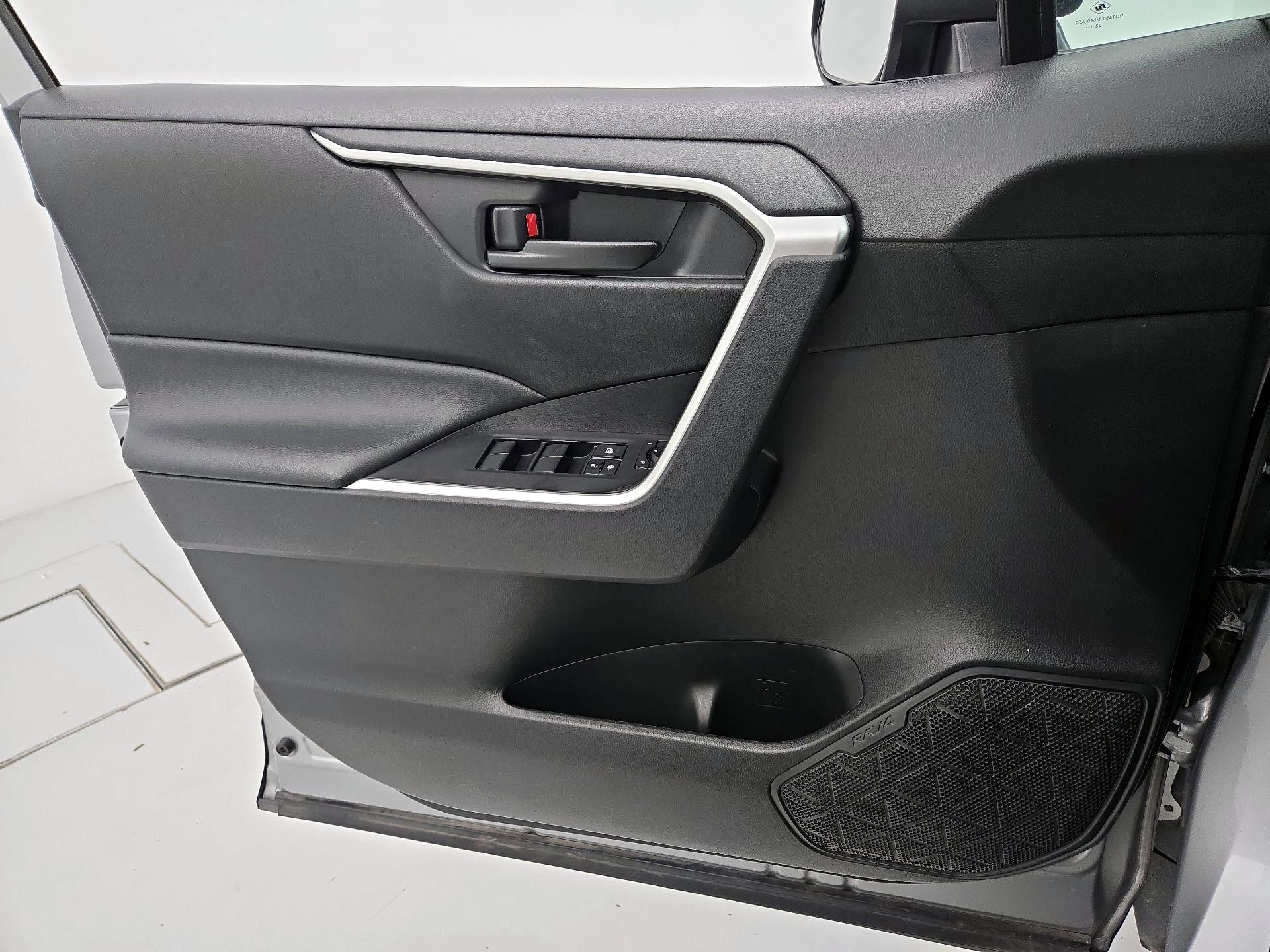 Thumbnail: 2024 Toyota RAV4 - 12