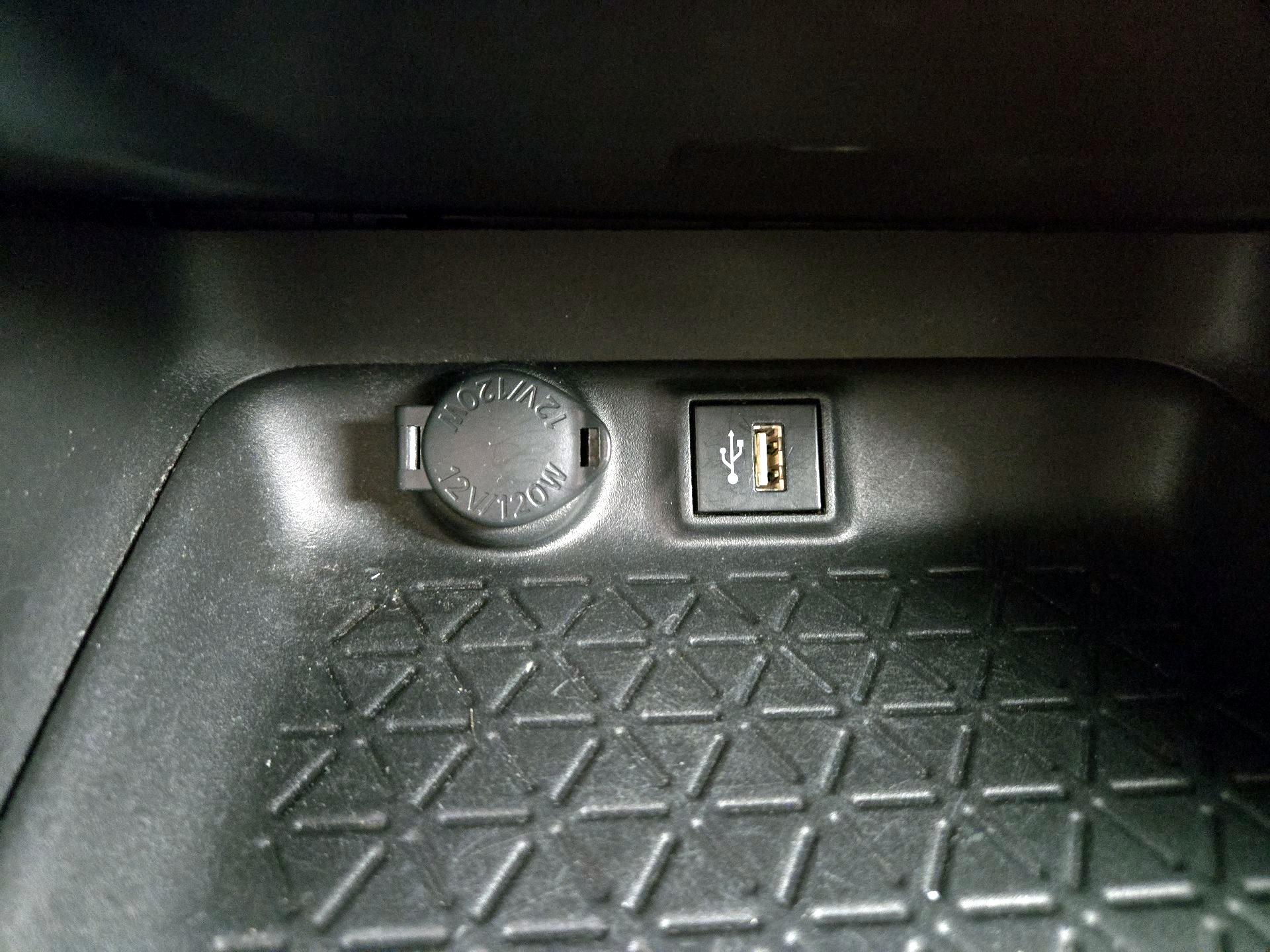 Thumbnail: 2024 Toyota RAV4 - 18