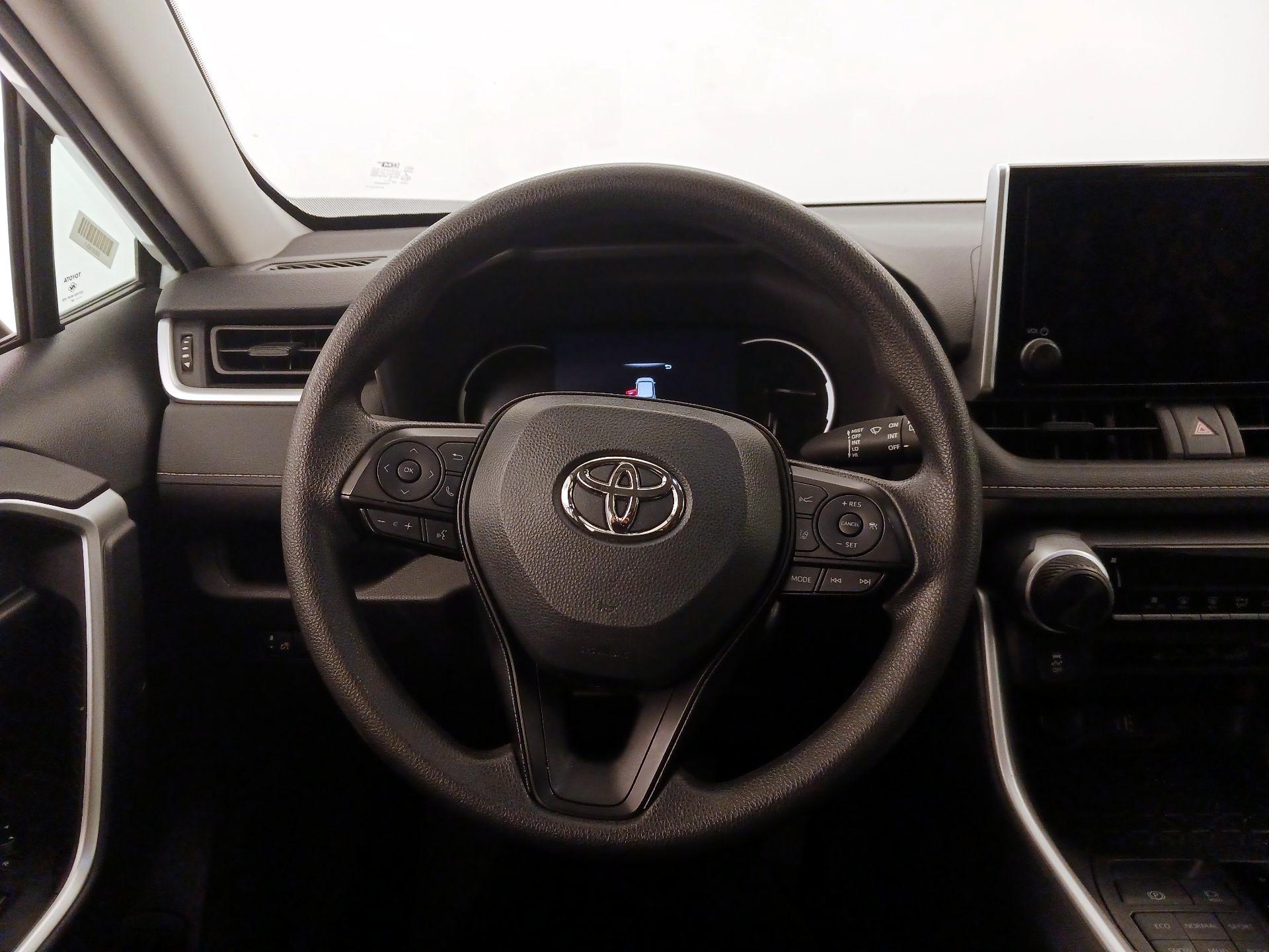 Thumbnail: 2024 Toyota RAV4 - 10