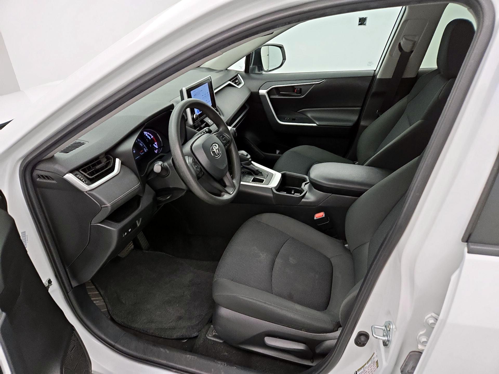 Thumbnail: 2024 Toyota RAV4 - 11