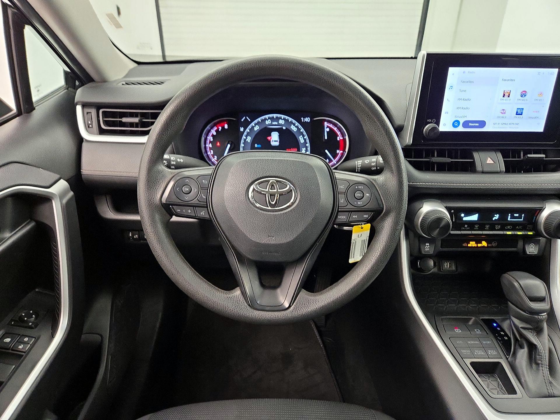 Thumbnail: 2024 Toyota RAV4 - 10