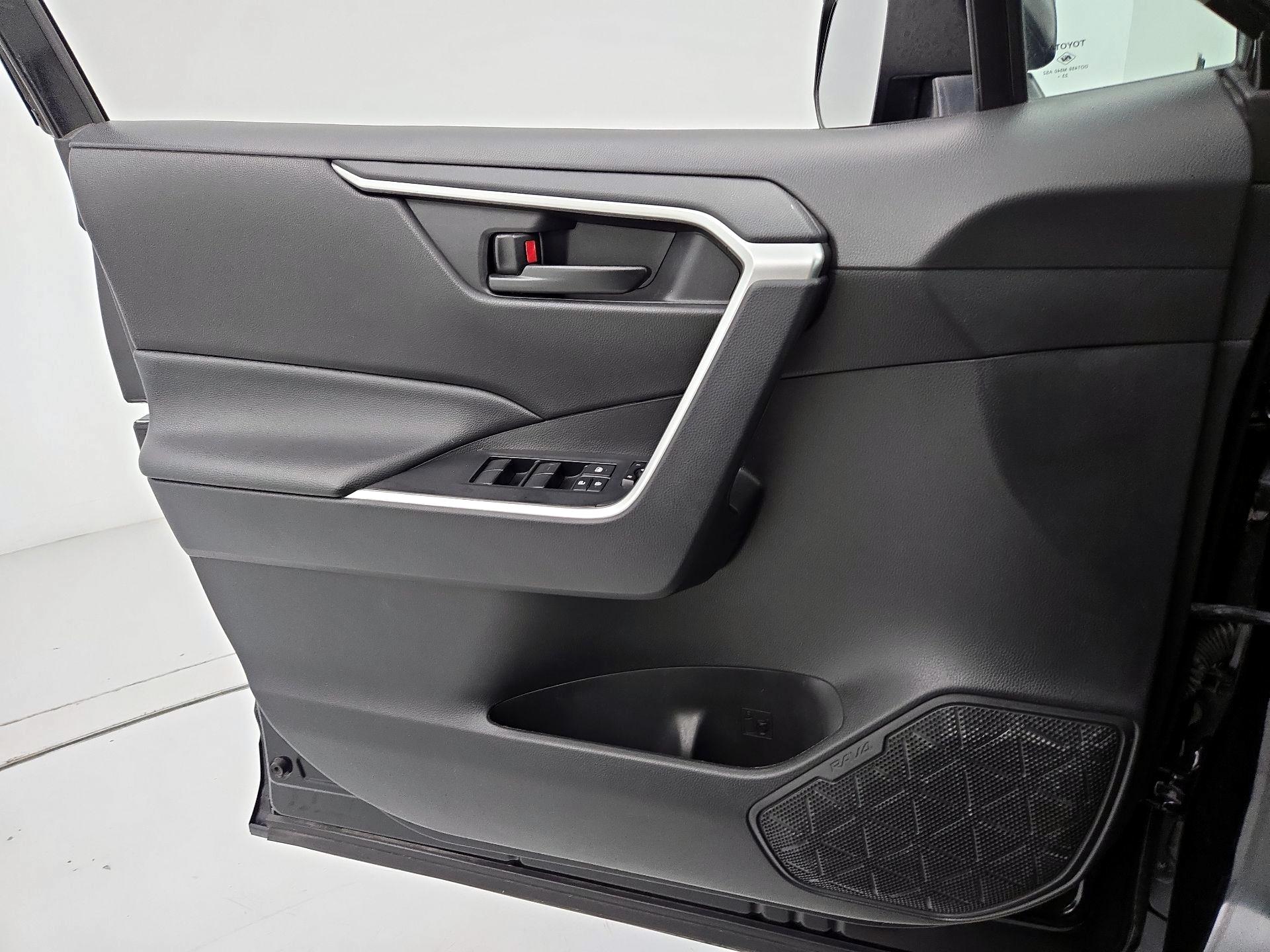 Thumbnail: 2024 Toyota RAV4 - 12