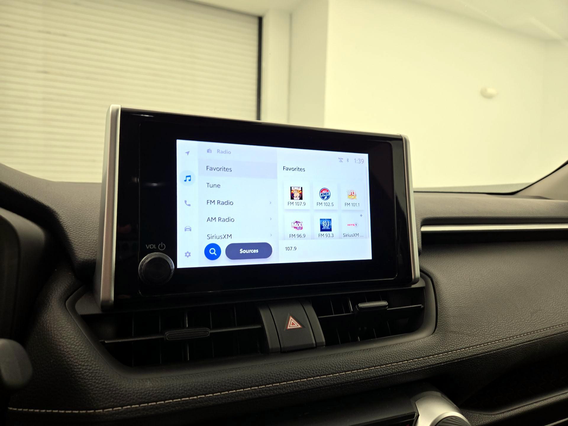 Thumbnail: 2024 Toyota RAV4 - 15