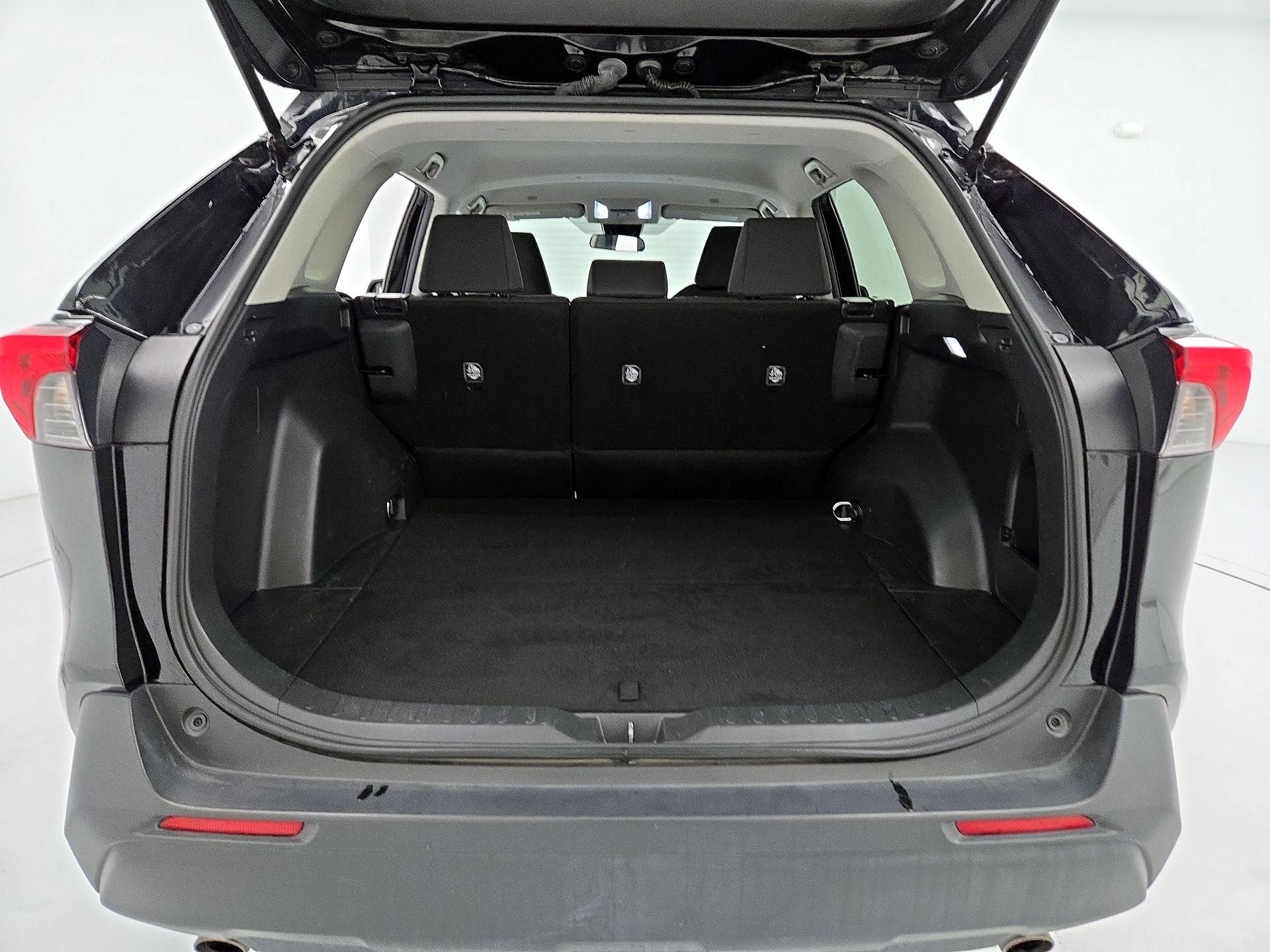 Thumbnail: 2024 Toyota RAV4 - 20