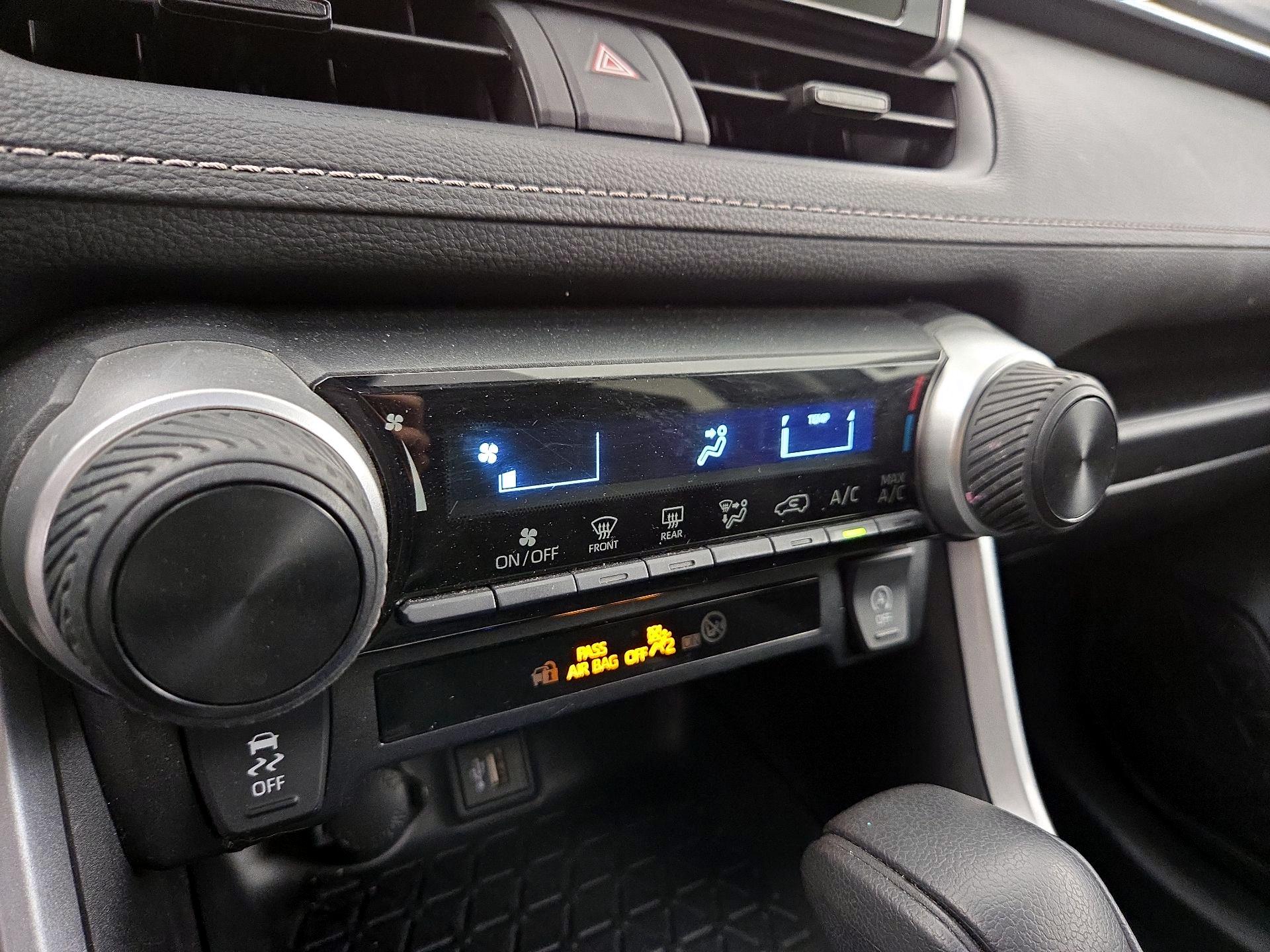 Thumbnail: 2024 Toyota RAV4 - 16