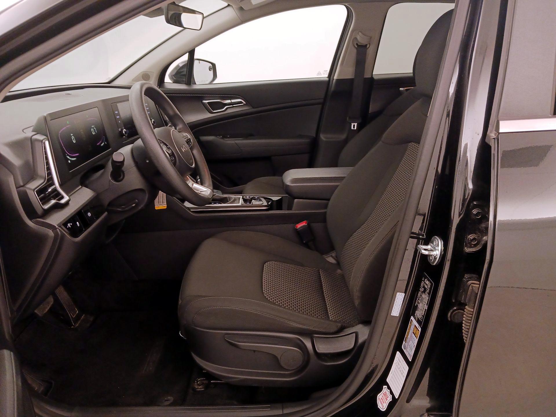 Thumbnail: 2024 Kia Sportage - 11