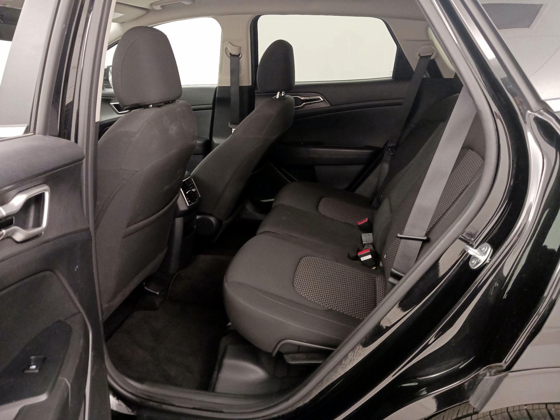 Thumbnail: 2024 Kia Sportage - 19