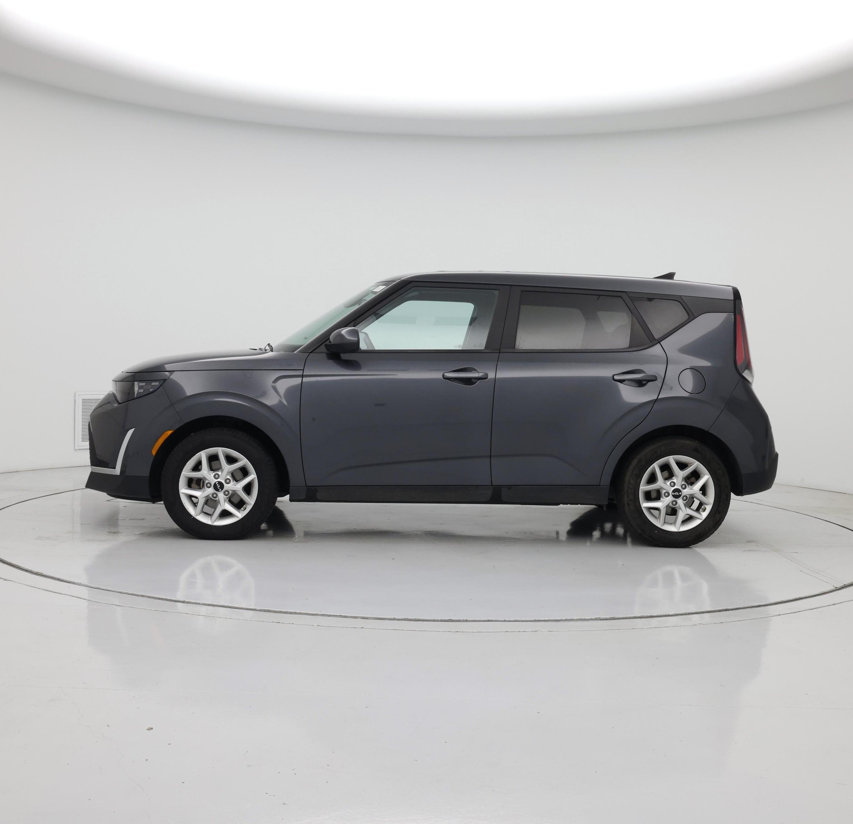 Thumbnail: 2023 Kia Soul - 3