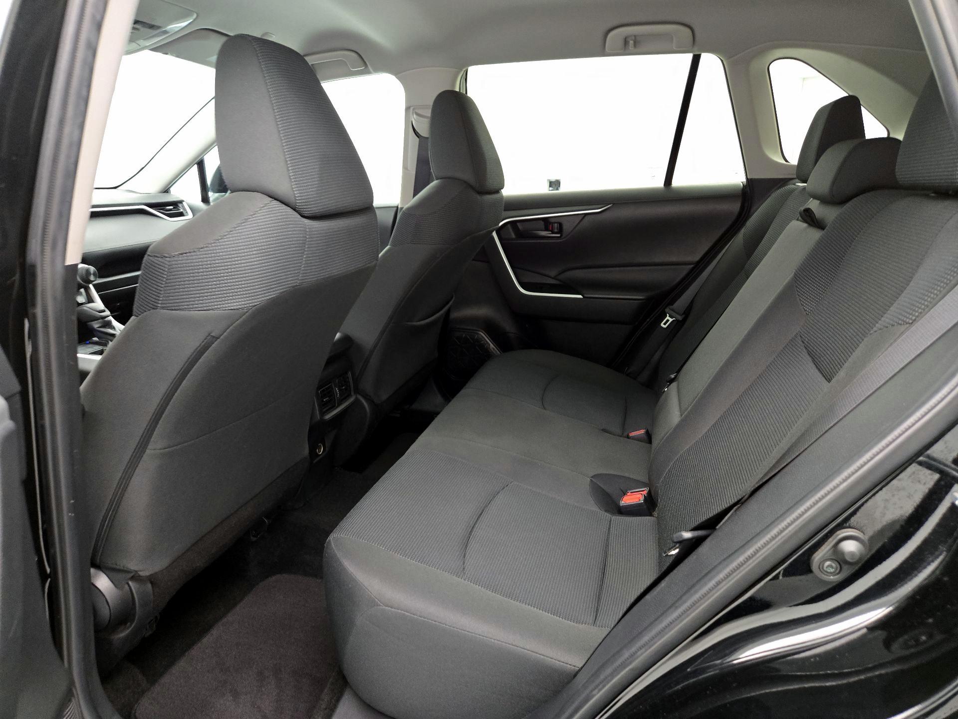 Thumbnail: 2024 Toyota RAV4 - 19