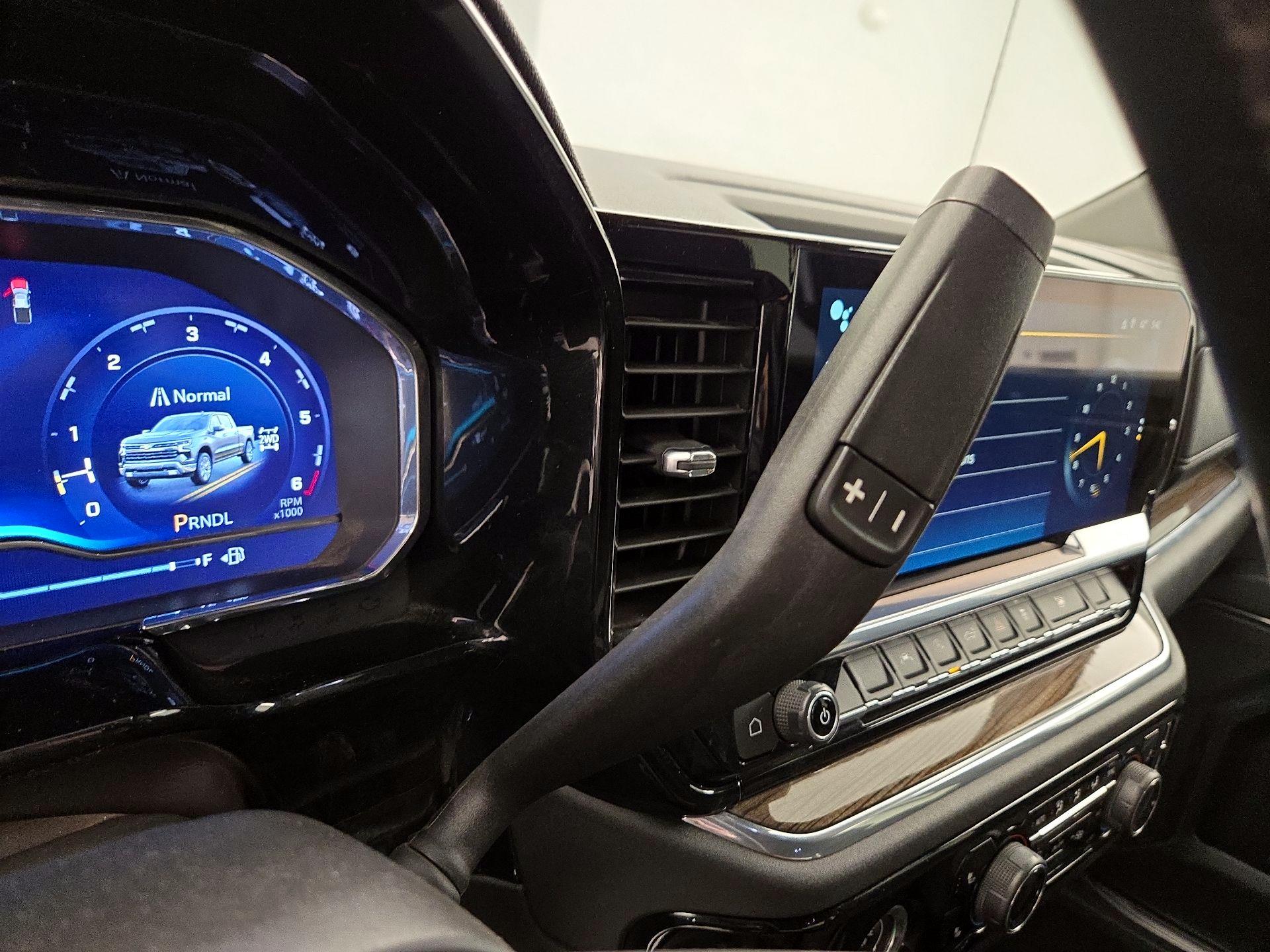 Thumbnail: 2023 Chevrolet Silverado 1500 - 17