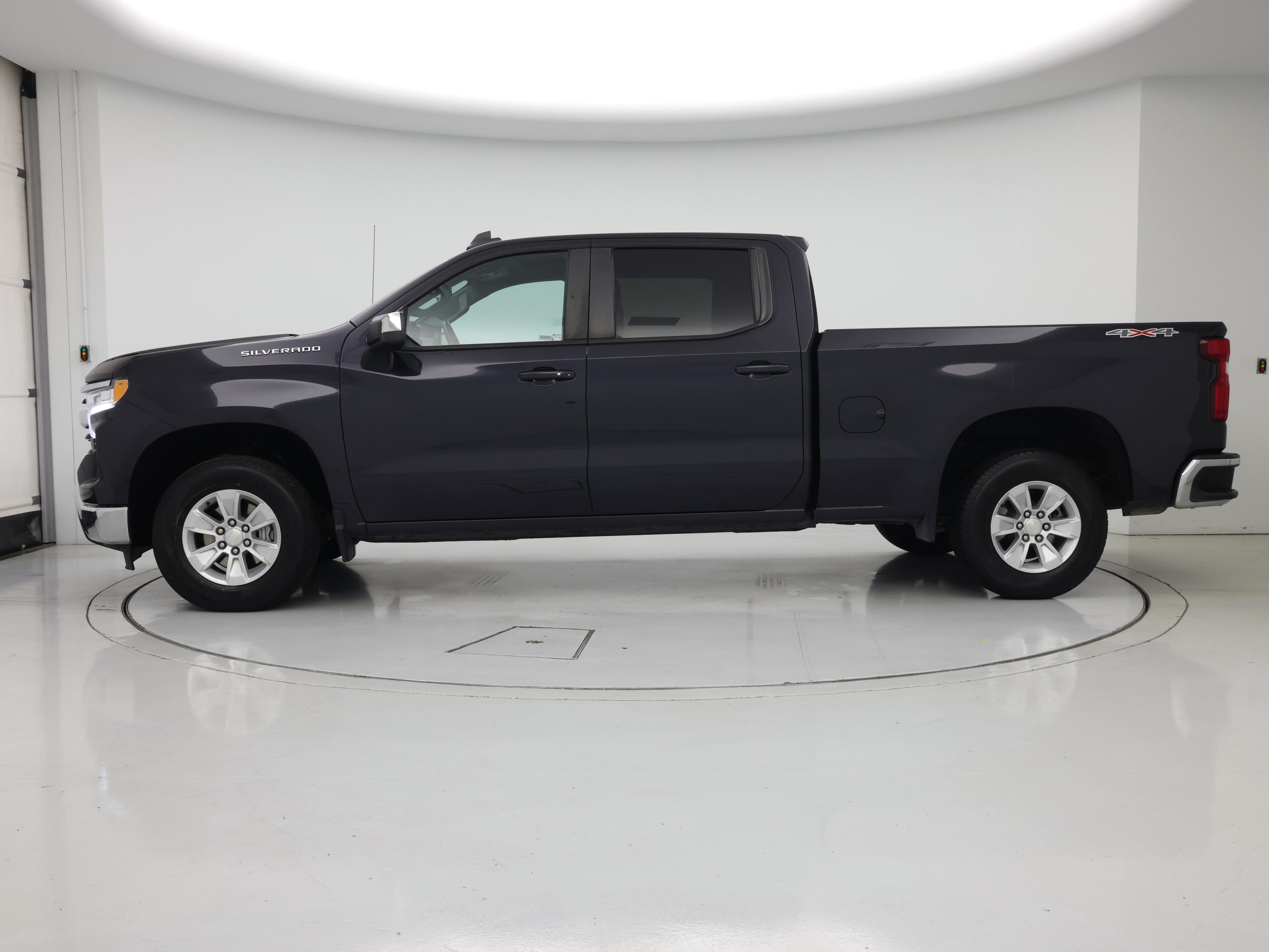 Thumbnail: 2023 Chevrolet Silverado 1500 - 3