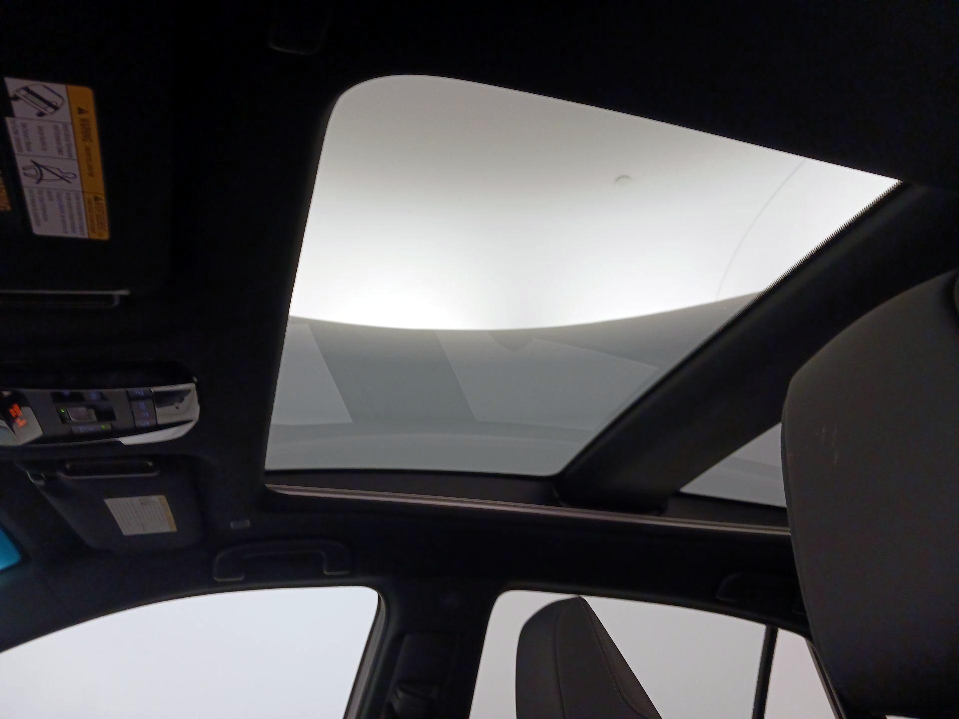Thumbnail: 2023 Toyota Venza - 19