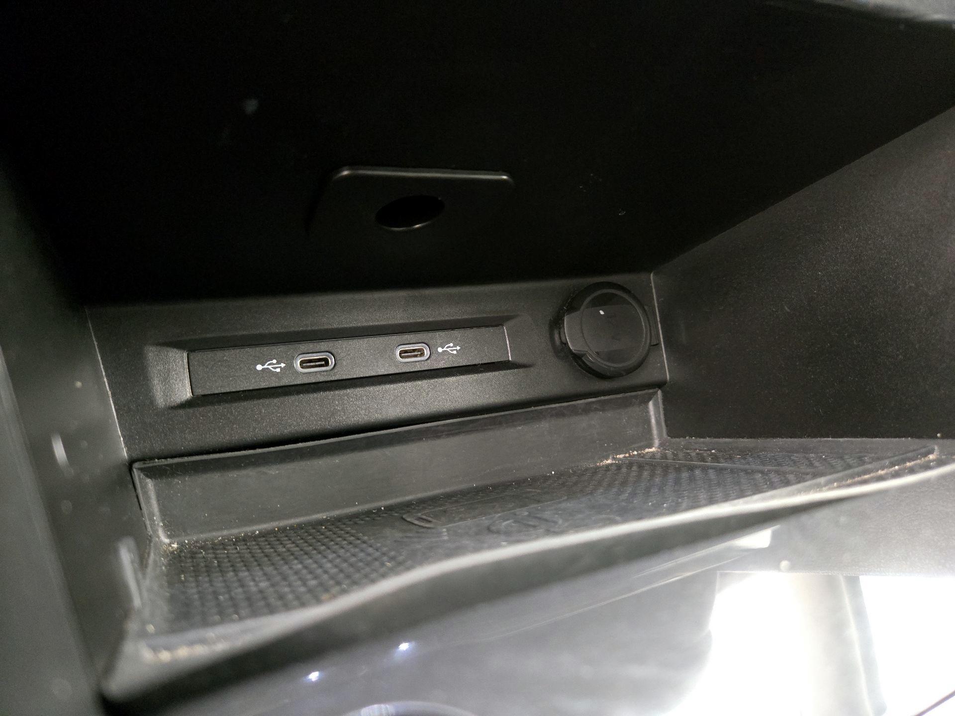 Thumbnail: 2024 Volkswagen Tiguan - 18