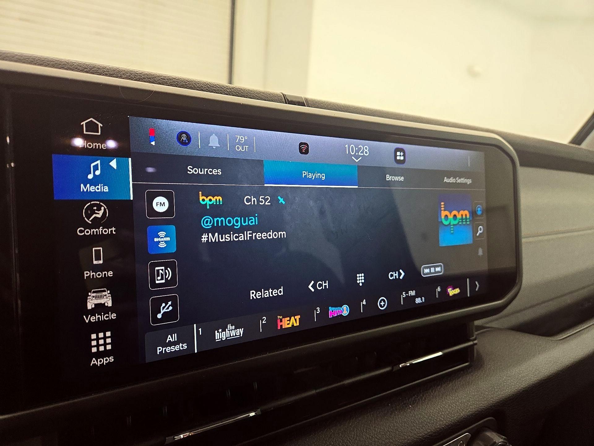 Thumbnail: 2024 Jeep Wrangler - 15