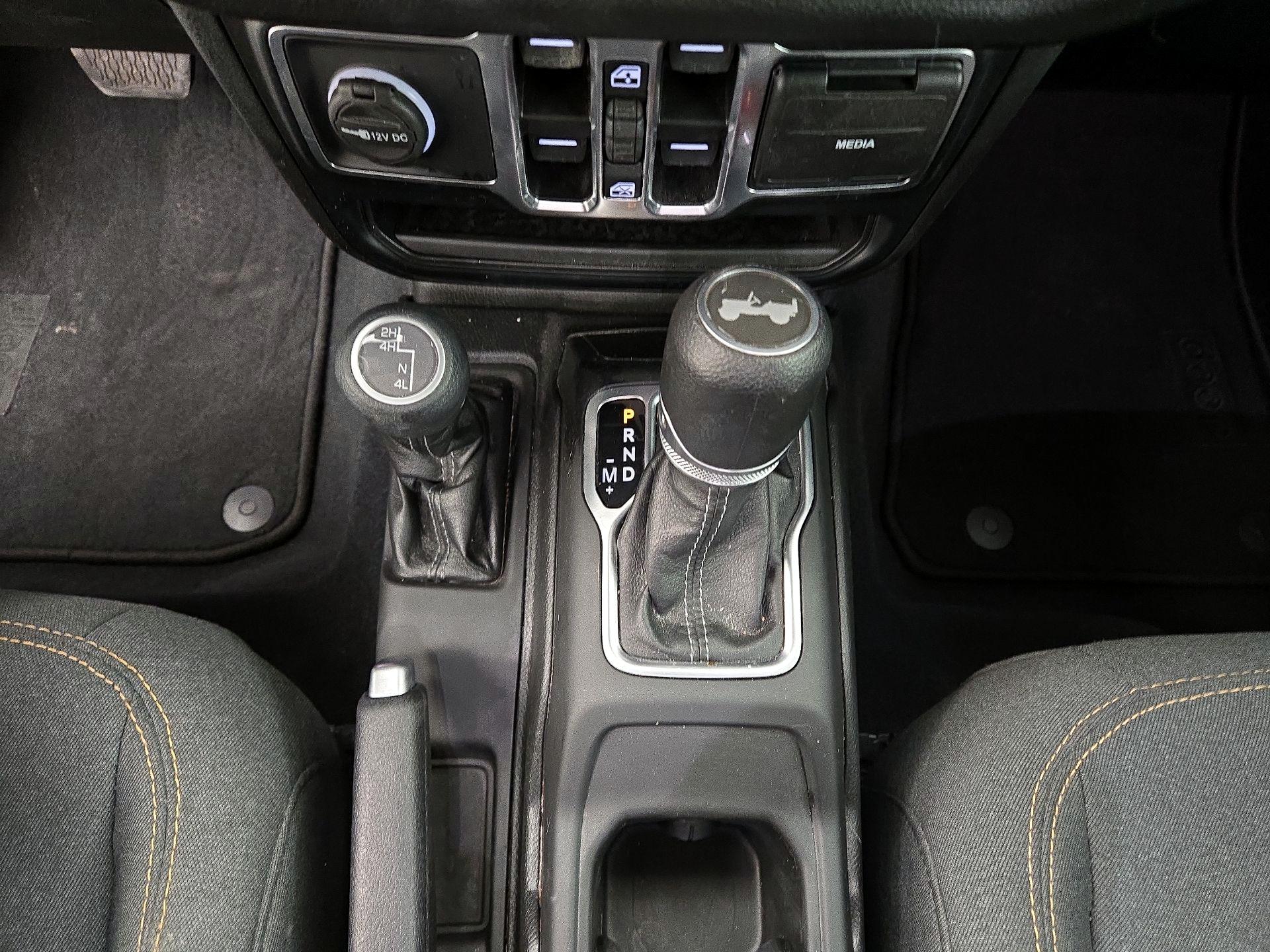 Thumbnail: 2024 Jeep Wrangler - 17