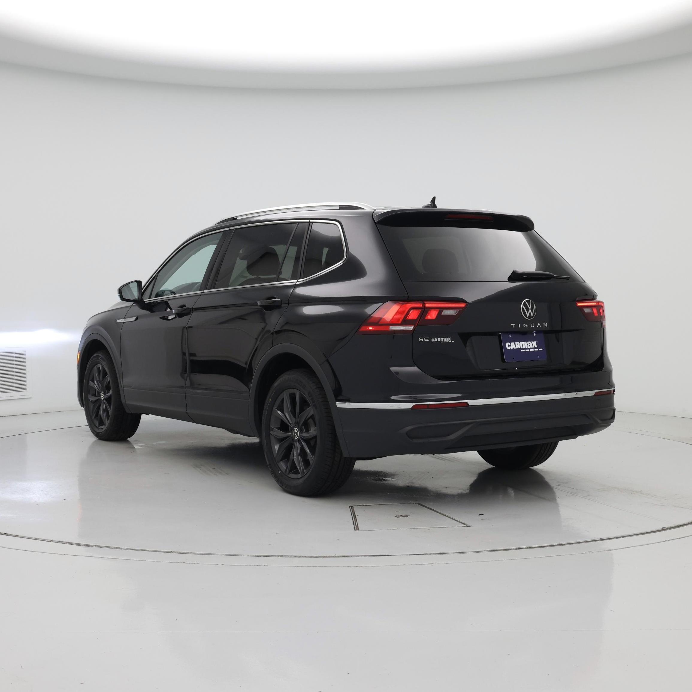 Thumbnail: 2024 Volkswagen Tiguan - 2