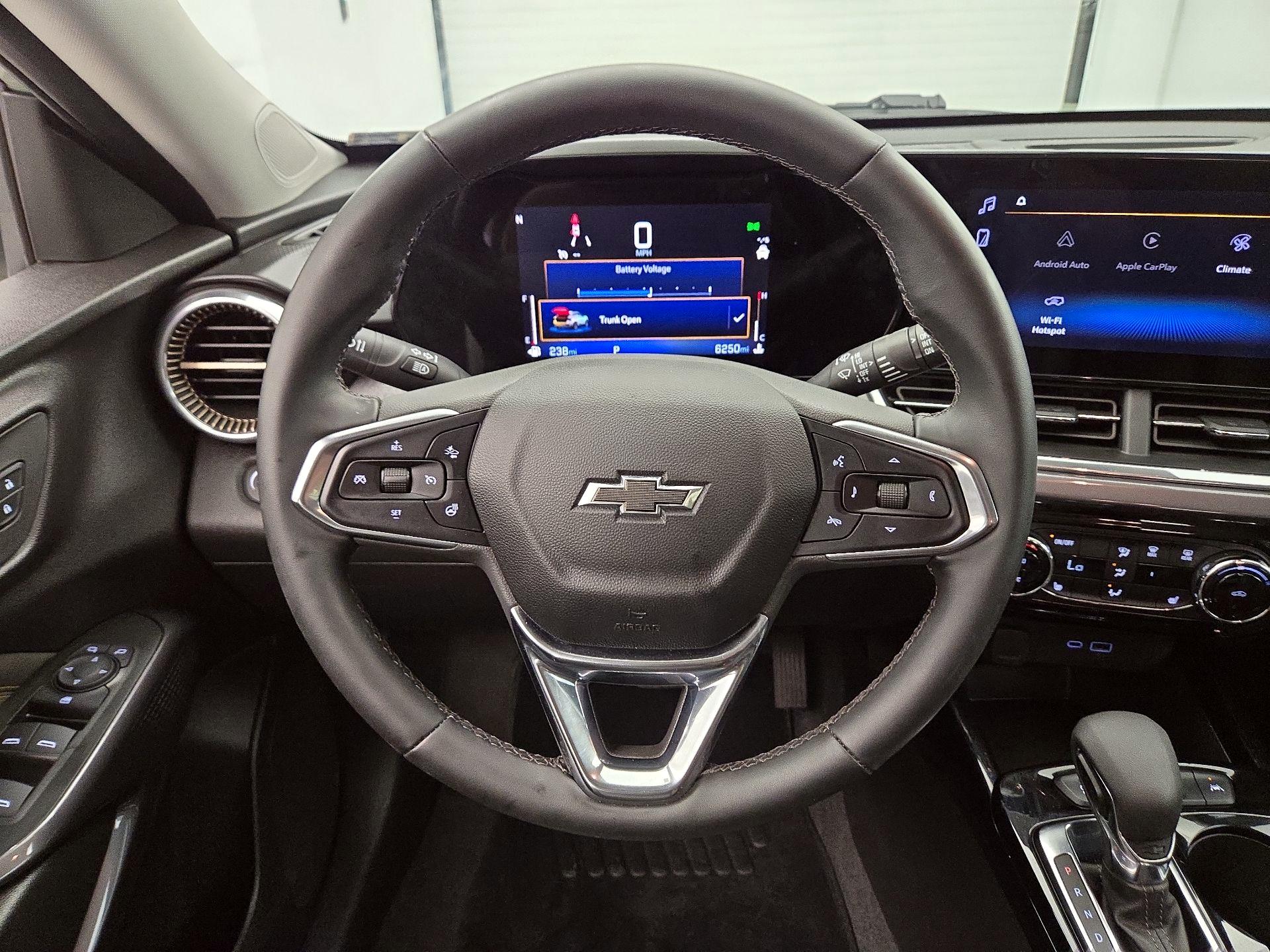 Thumbnail: 2025 Chevrolet Trax - 10