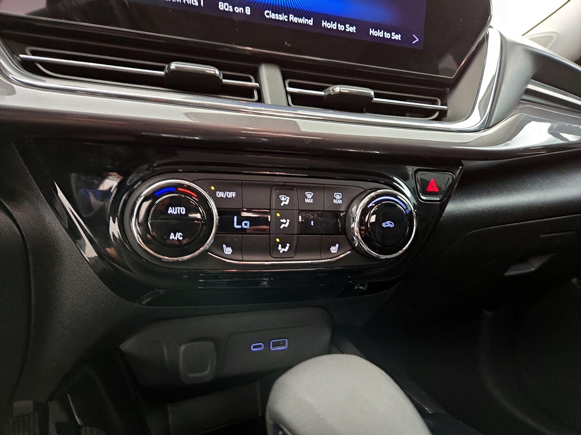 Thumbnail: 2025 Chevrolet Trax - 16