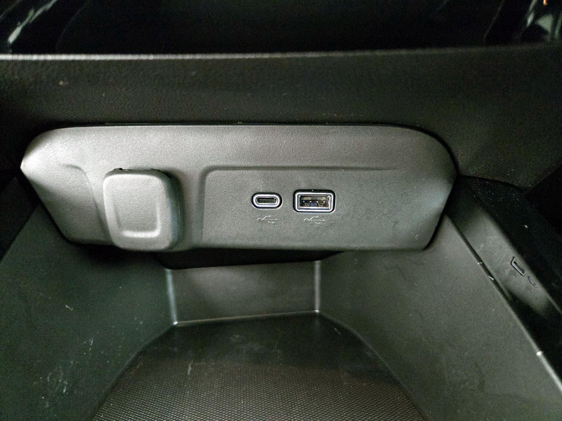 Thumbnail: 2025 Chevrolet Trax - 18