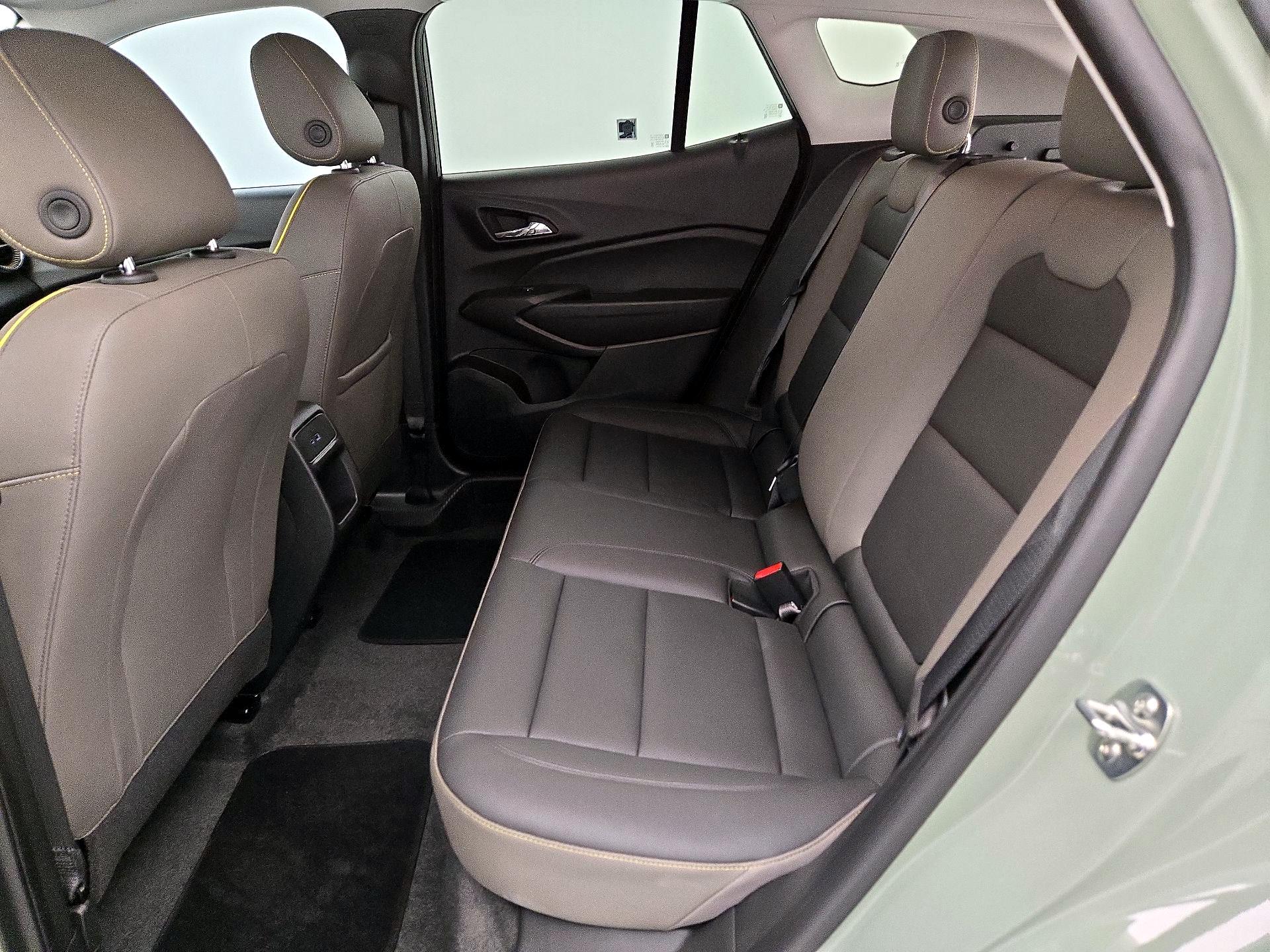 Thumbnail: 2025 Chevrolet Trax - 19