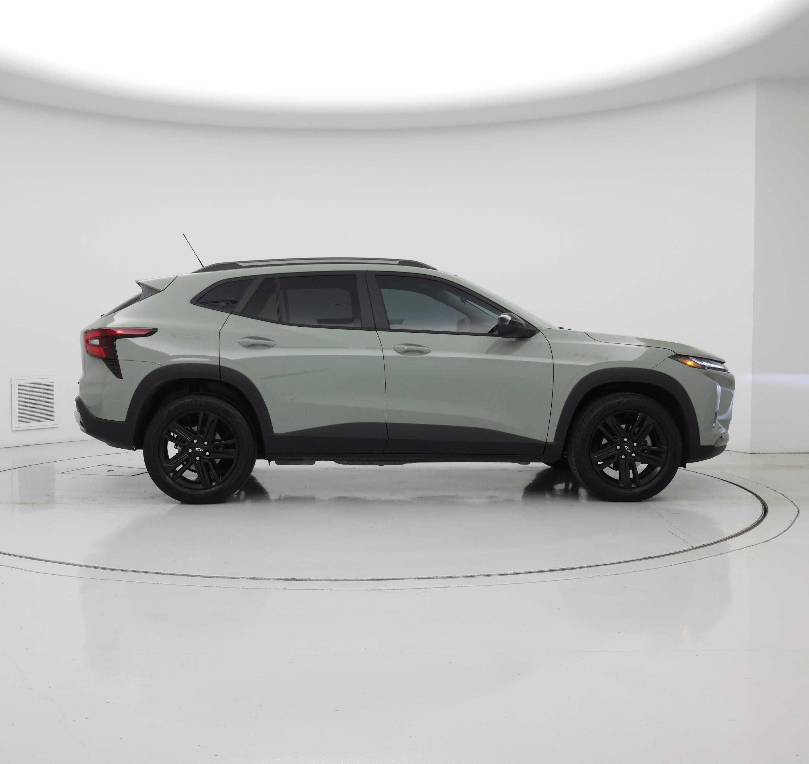 Thumbnail: 2025 Chevrolet Trax - 7