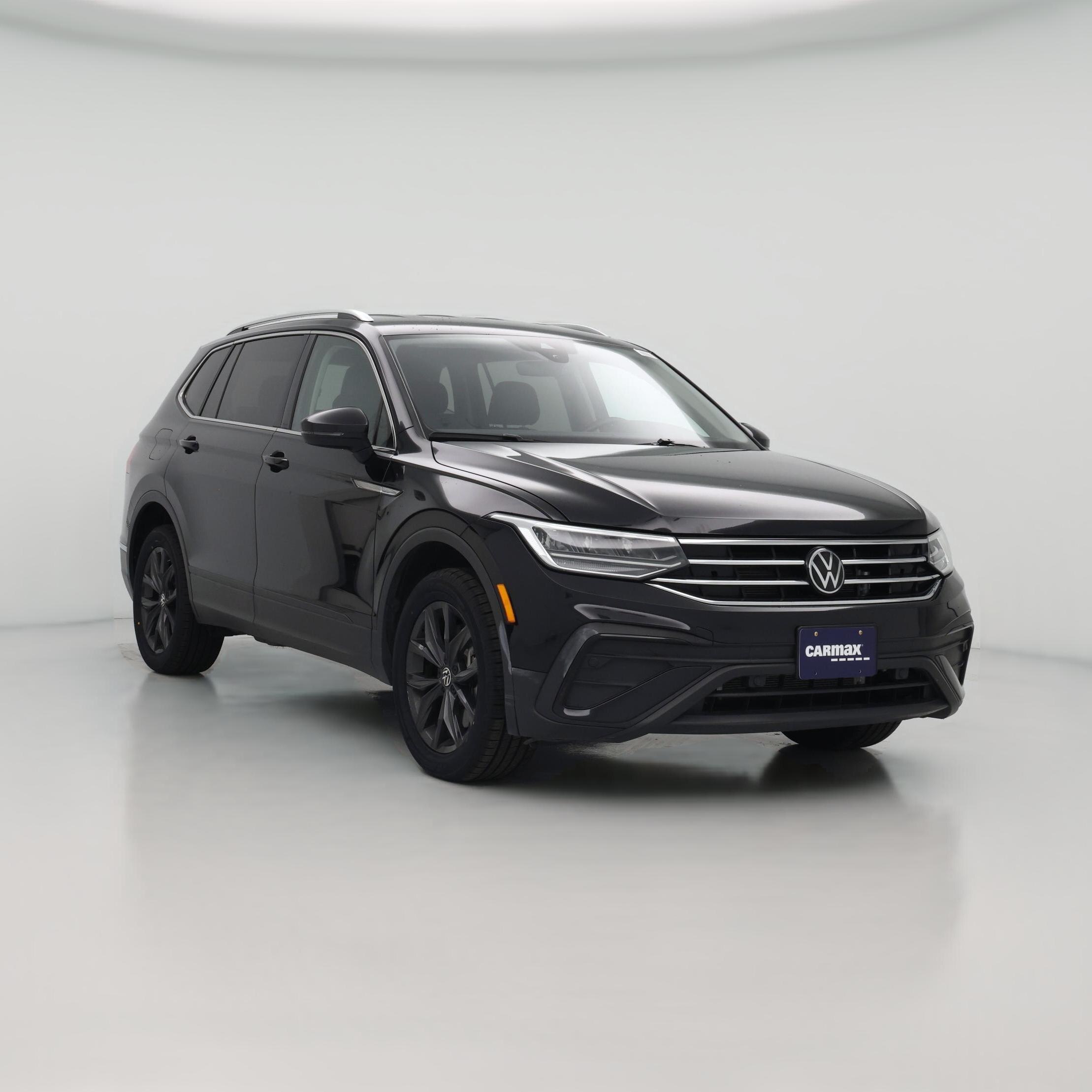 Thumbnail: 2024 Volkswagen Tiguan - 1